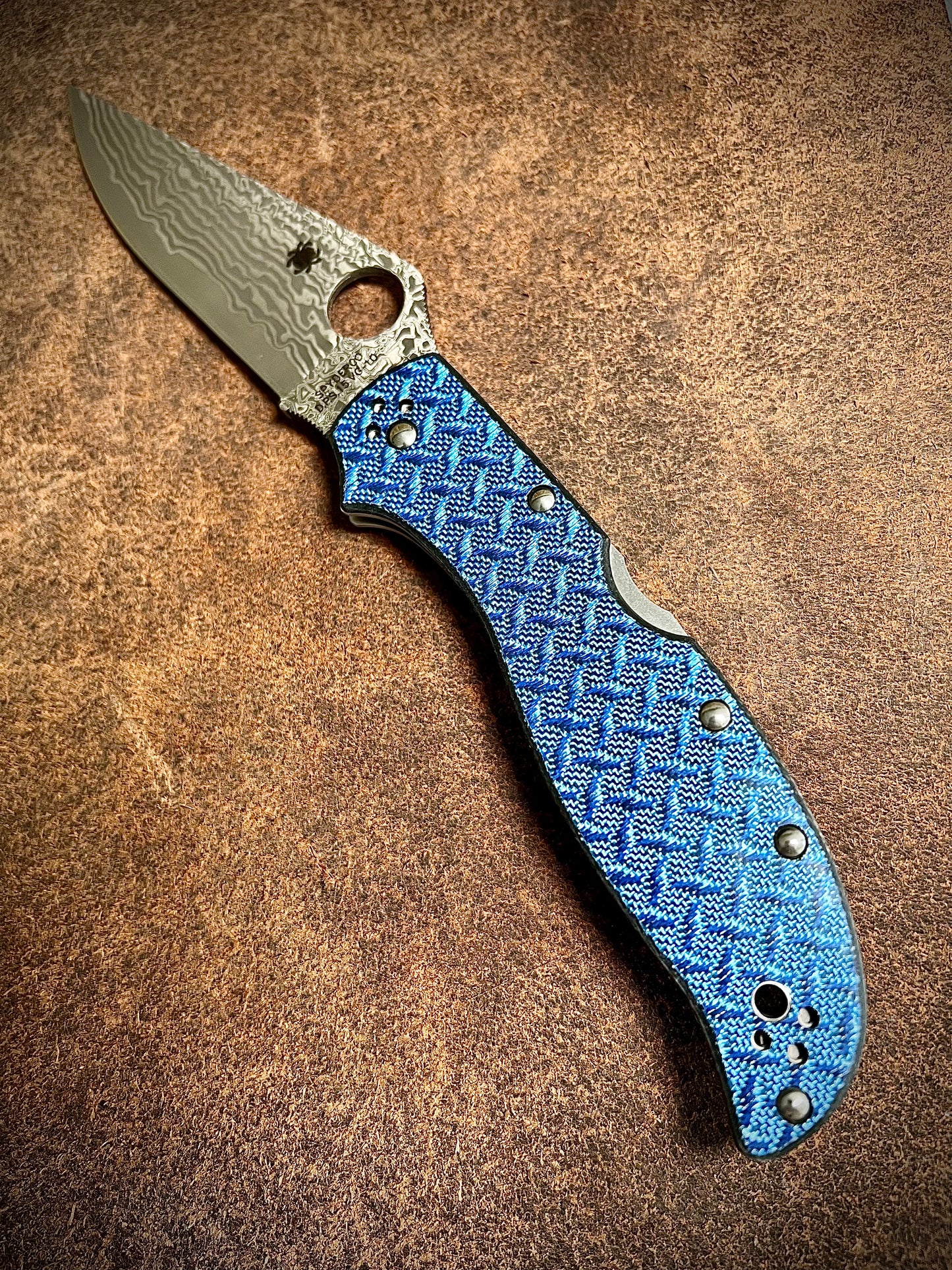 Spyderco C258CFBLP Stretch 2 XL Blue Nishijin Damascus Folder *SPRINT RUN*