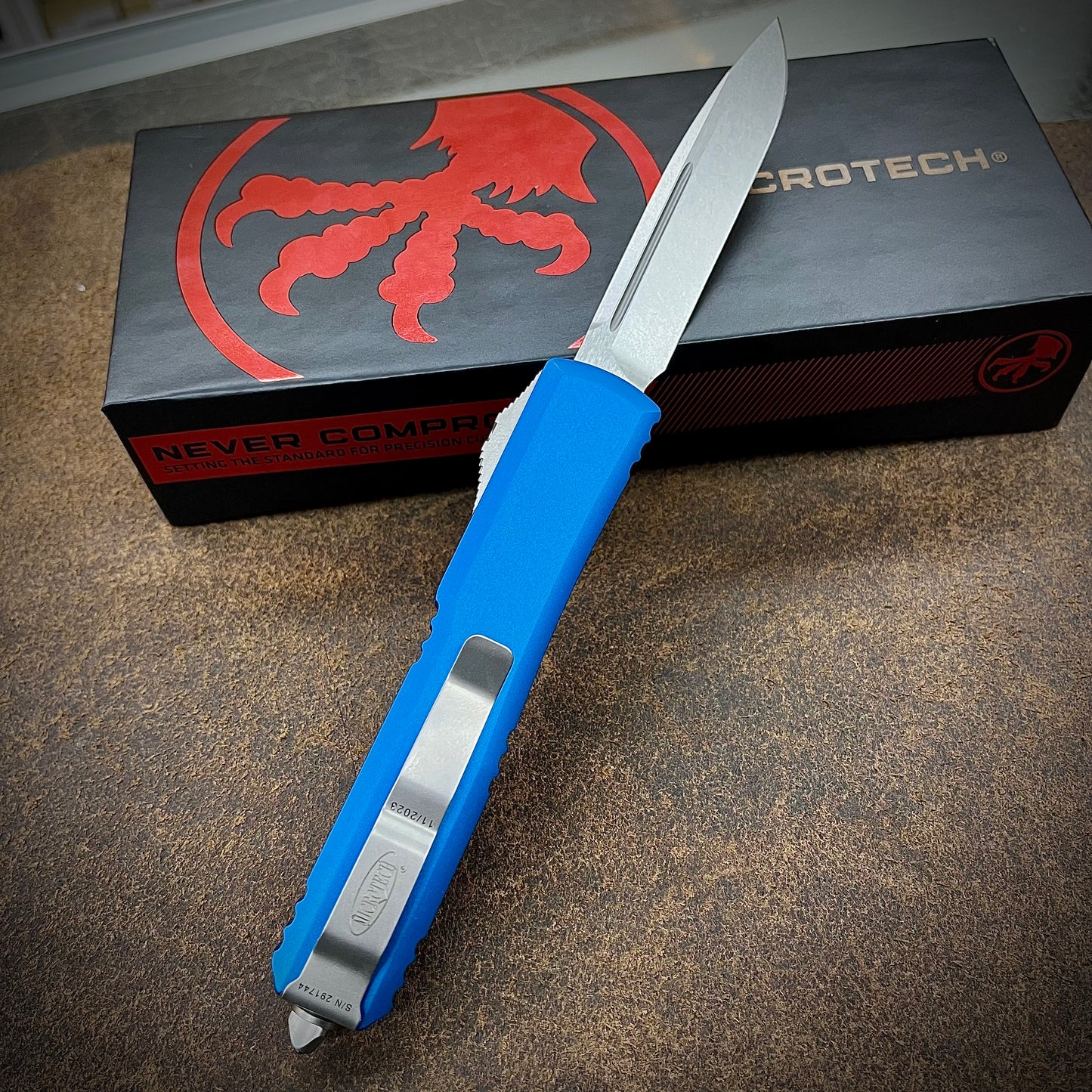 Microtech 121-10BL S/E Ultratech Standard Stonewash Blue OTF Auto