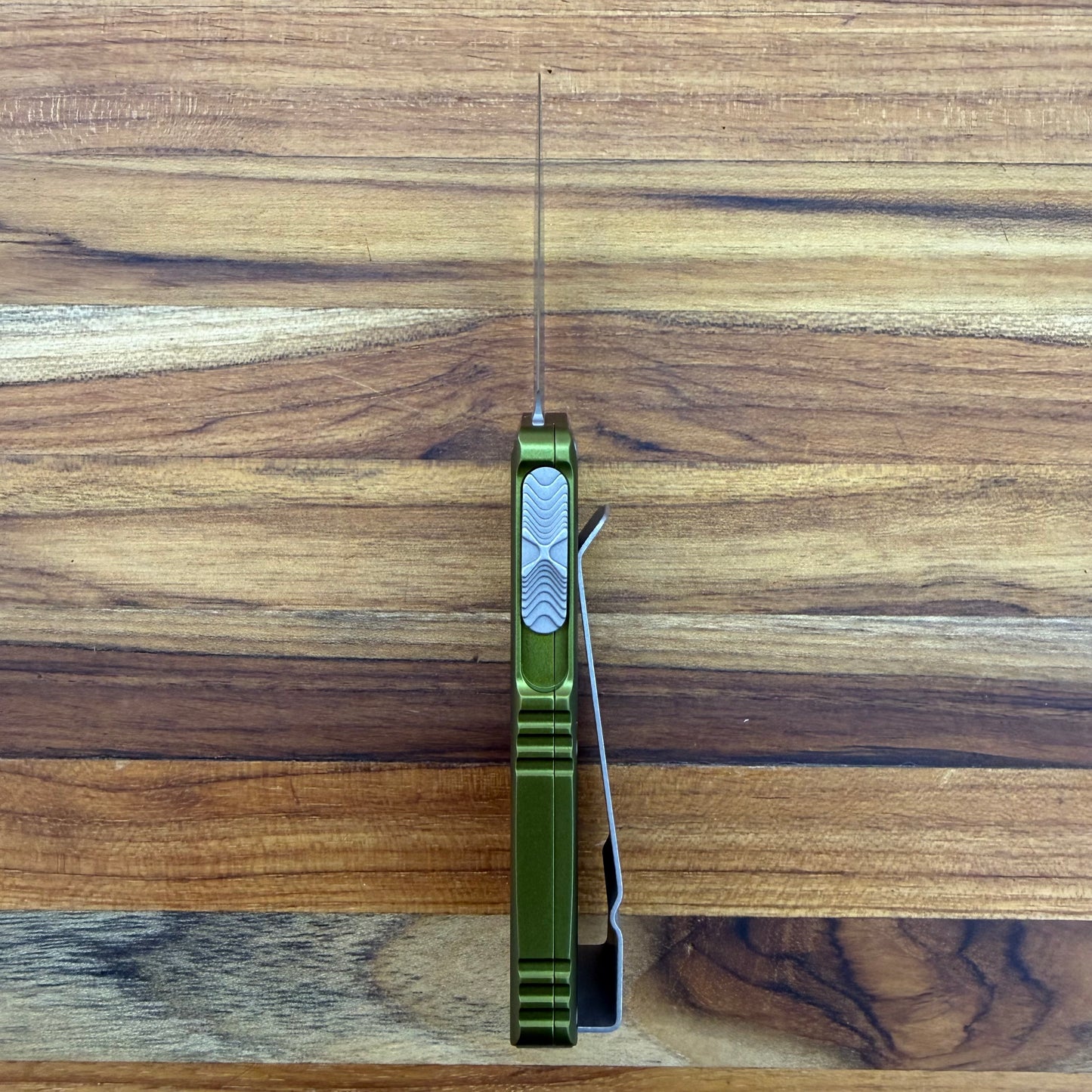 Microtech Exocet D/E 2" OTF w/ OD Green Aluminum Handle & Money Clip