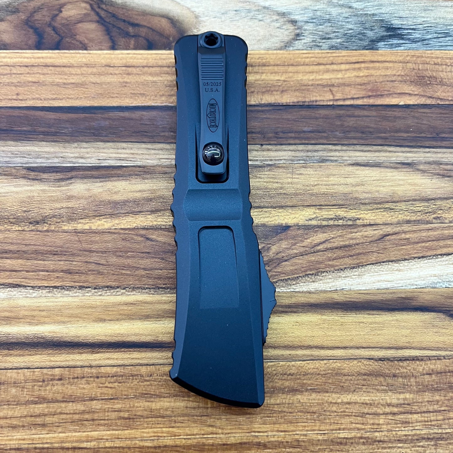 Microtech Combat Troodon Gen III Bowie 4" OTF w/ Black Aluminum Handle