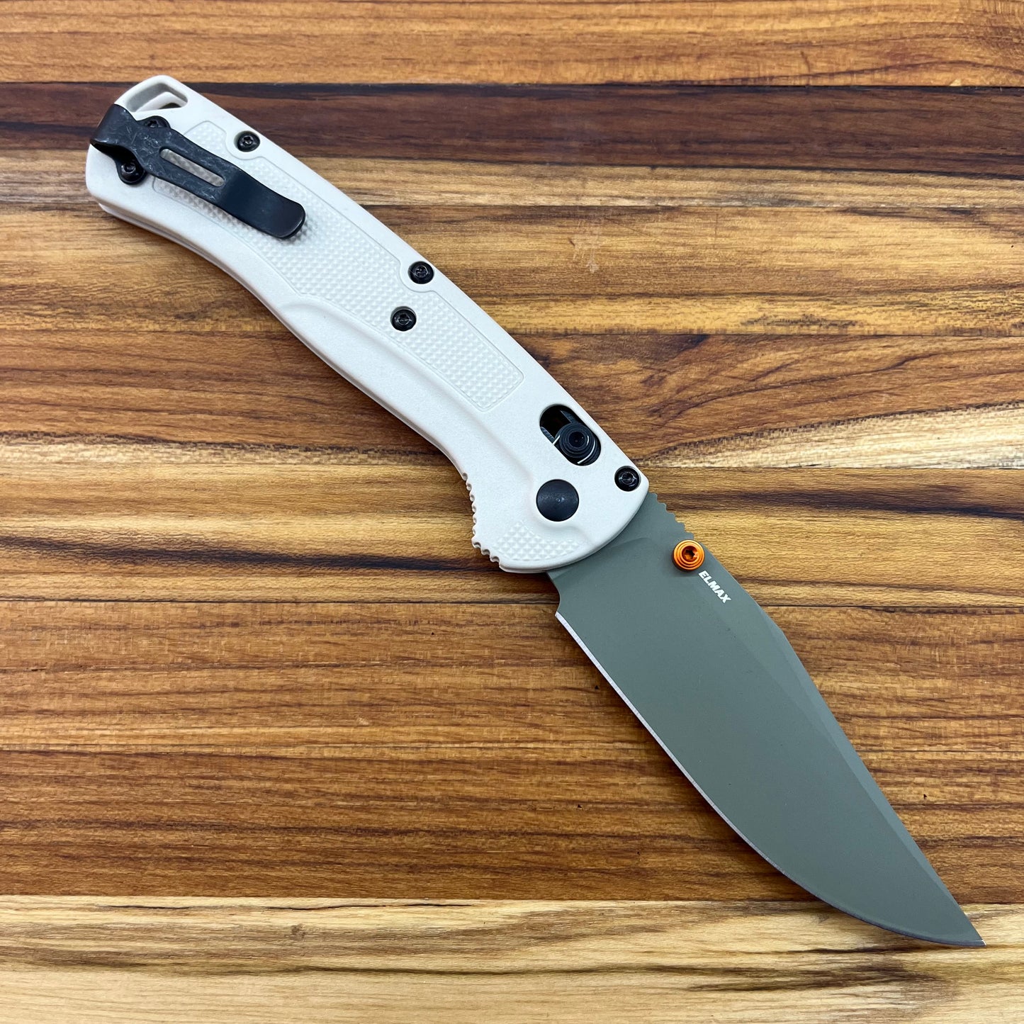 Benchmade Taggedout 3.5" Folding Knife w/ Tan Grivory Handle