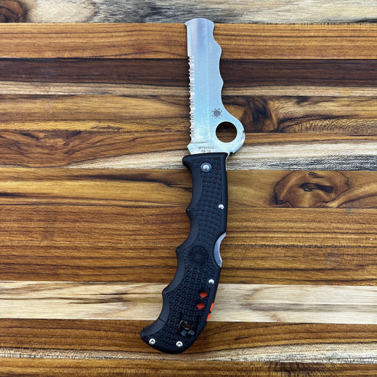 *DISCONTINUED* Spyderco Assist 3.25" Serrated Folding Knife w Black Nylon