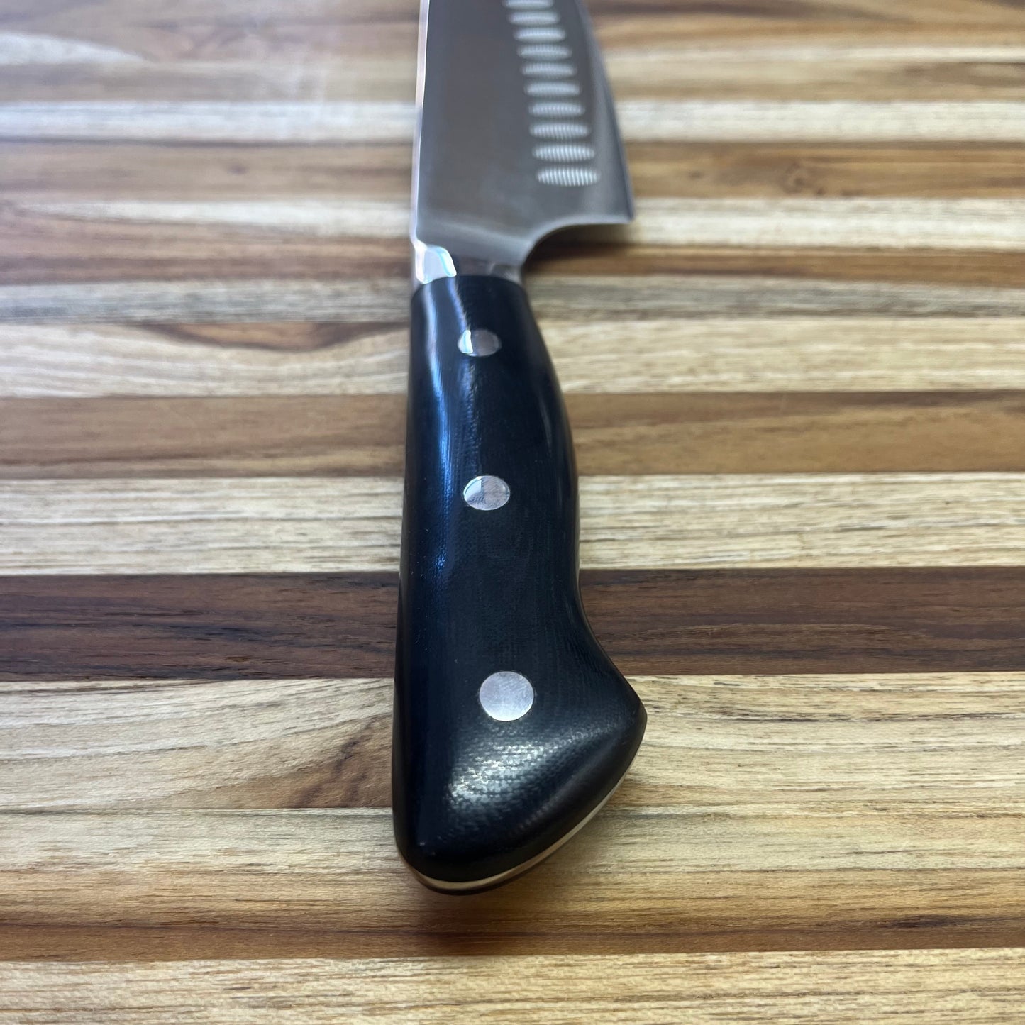 Perfect Edge Cutlery Dragon Ice 7" Santoku w/ Hollow-Ground