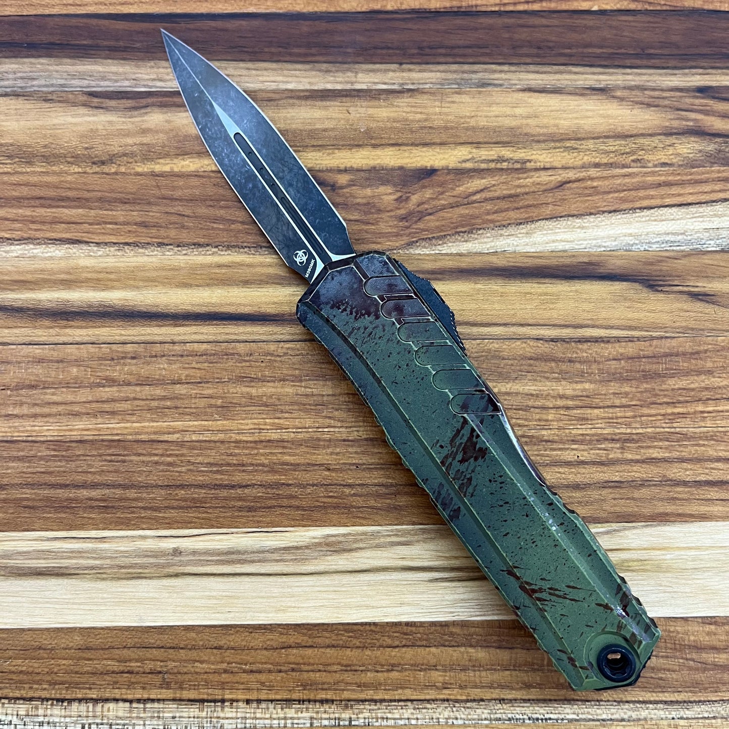 Microtech Signature Series Cypher II D/E 3.5" Auto Outbreak