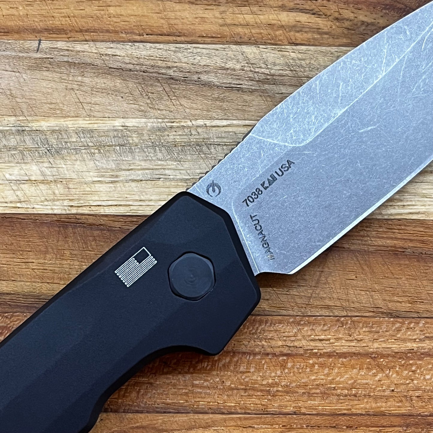 Kershaw Launch Iridium 3.5" Auto w/ Black Aluminum Handle