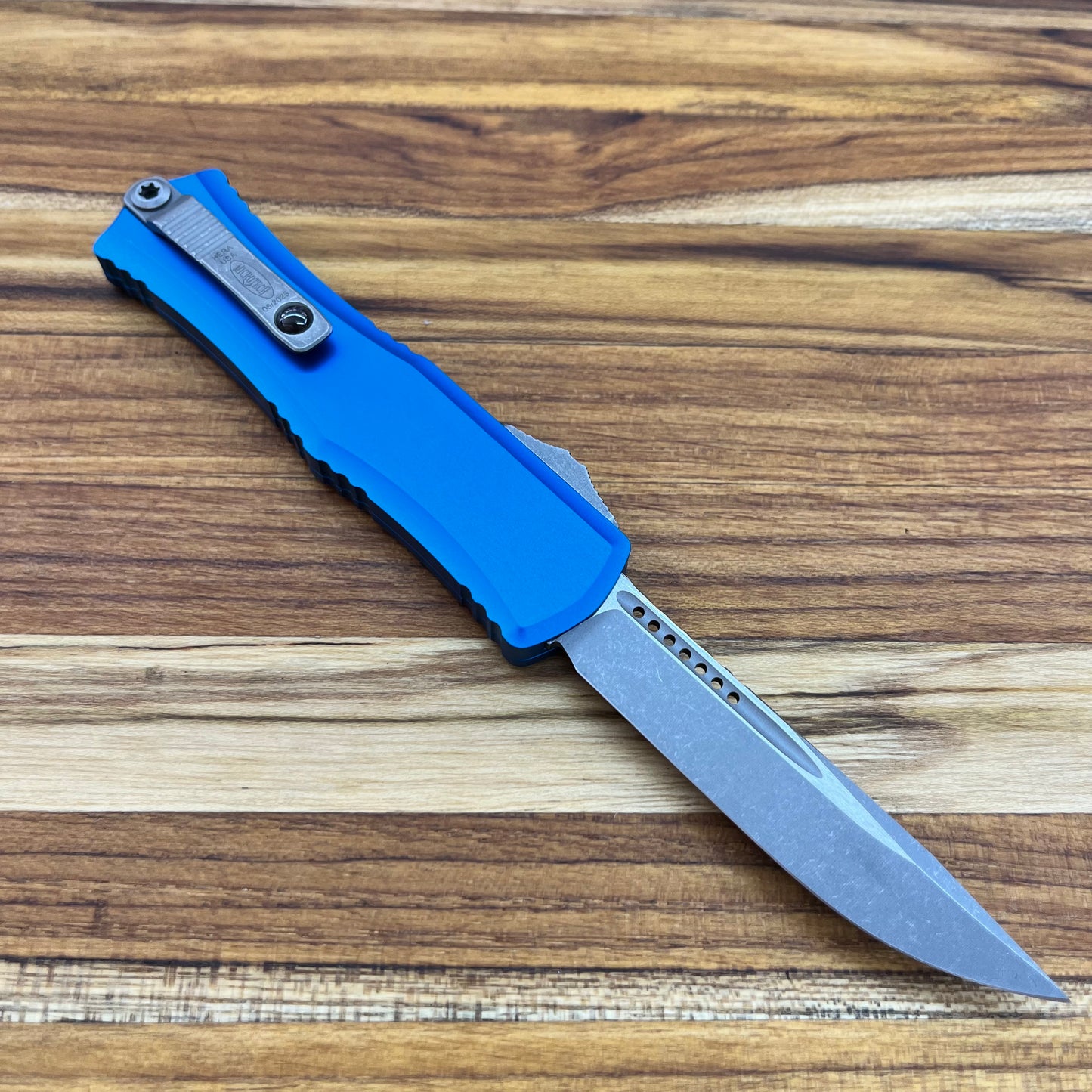 Microtech Hera II Mini S/E 3" OTF w/ Blue Aluminum Handle