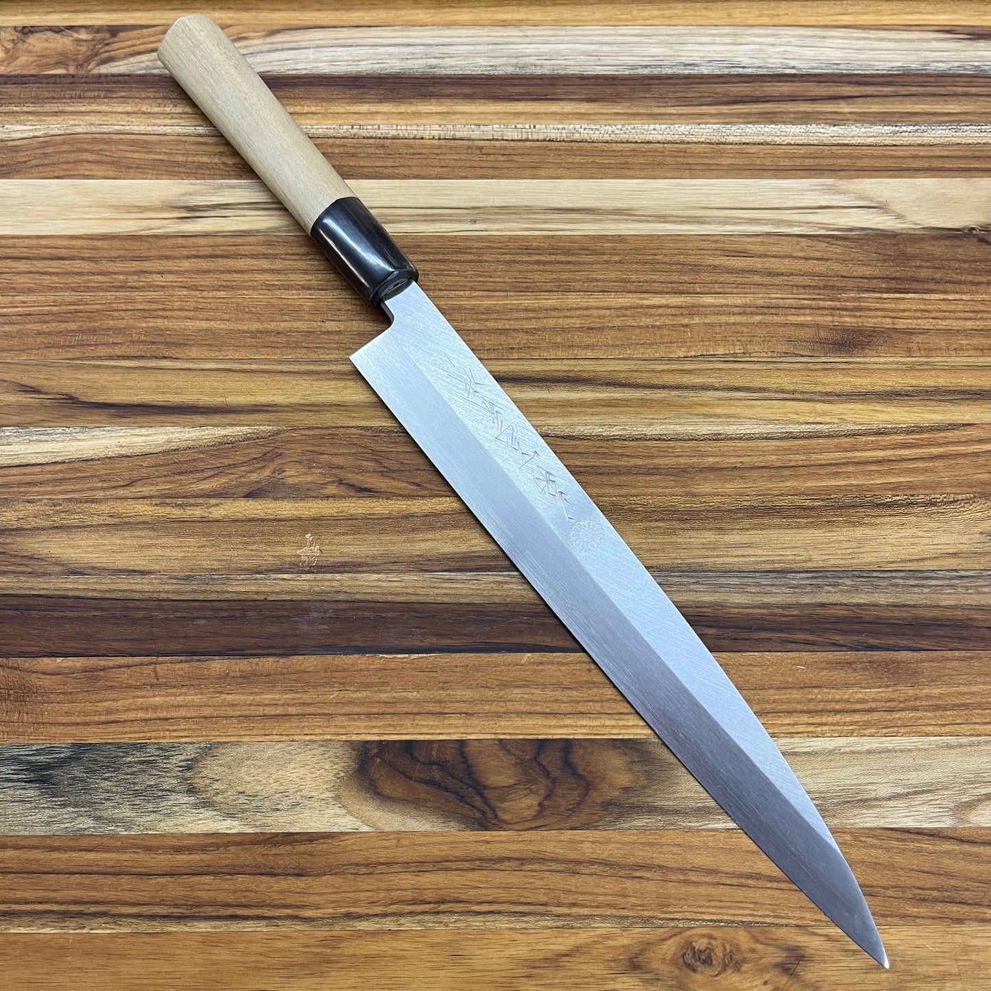 Kikuichi Elite Warikomi Gold 240mm (9.5" ) Yanagi w/ Saya