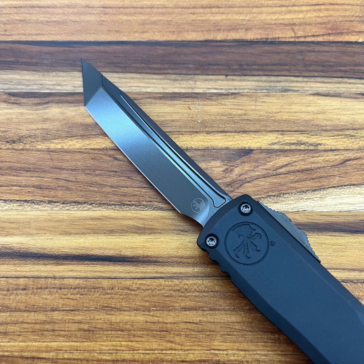 Microtech Ultratech Gen III ZBP T/E 3.5" Shadow DLC OTF w/ Black Aluminum Handle