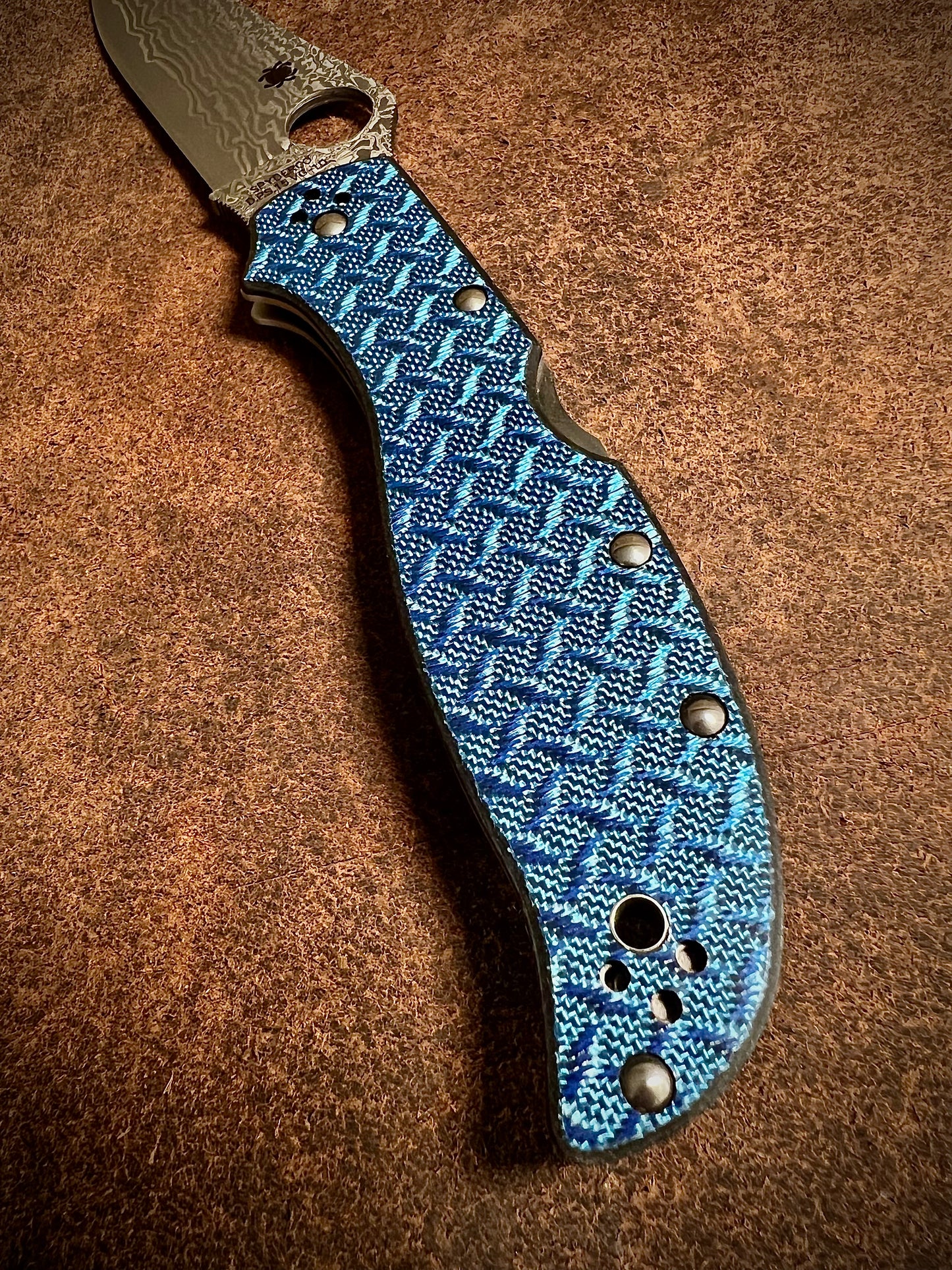 Spyderco C258CFBLP Stretch 2 XL Blue Nishijin Damascus Folder *SPRINT RUN*