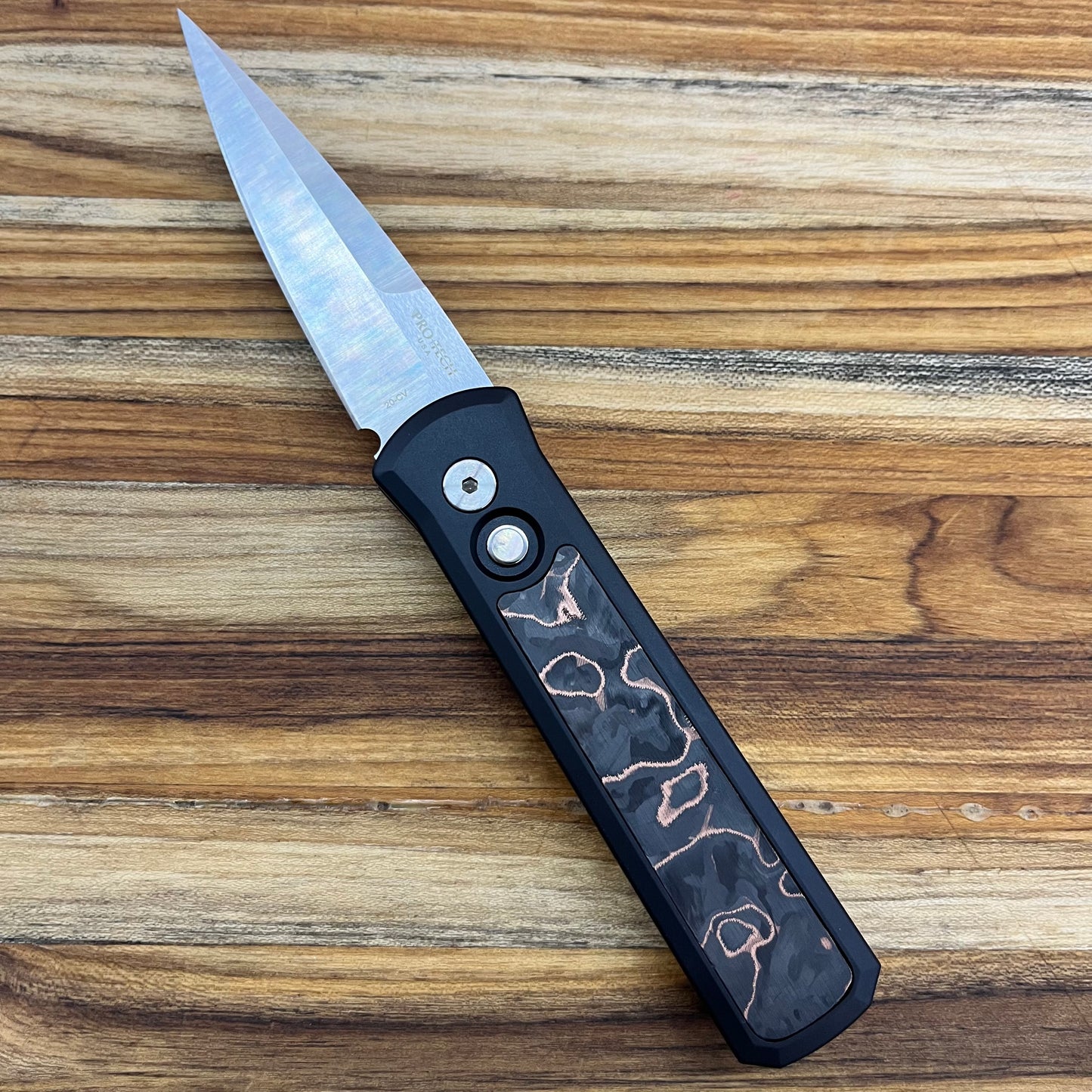 Pro-Tech Godson 3.15" Auto w/ Livewire Copper Carbon Fiber Inlay on Black Aluminum & Black Lip Pearl Button