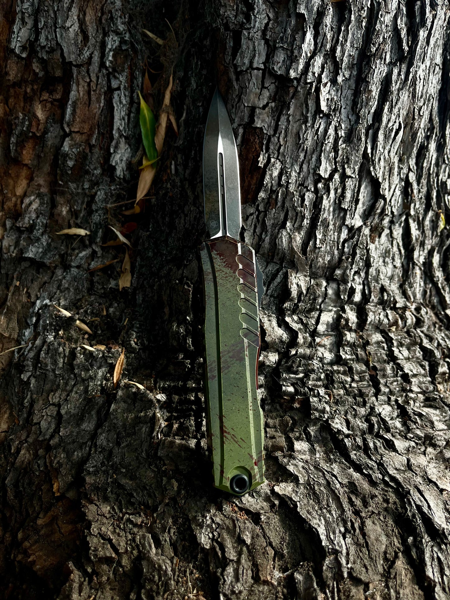 Microtech Signature Series Cypher II D/E 3.5" Auto Outbreak