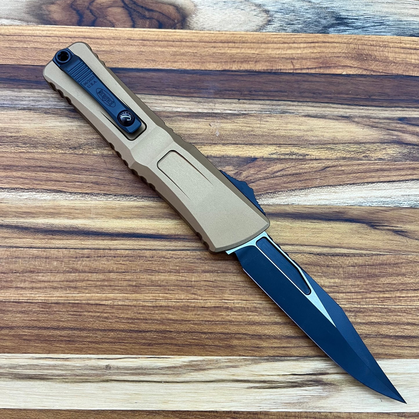 Microtech Combat Troodon Gen III Bowie 4" OTF w/ Tan Aluminum Handle