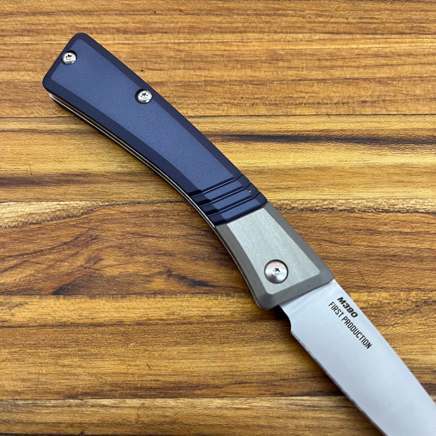 Benchmade Successor Folding Knife w/ Ash Grey & Crater Blue Aluminum Handle