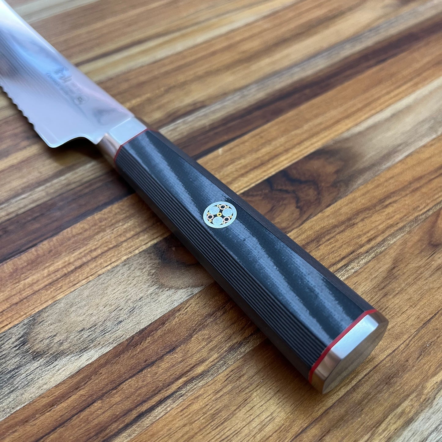 Cangshan Yari 9" Bread Knife w/ Saya