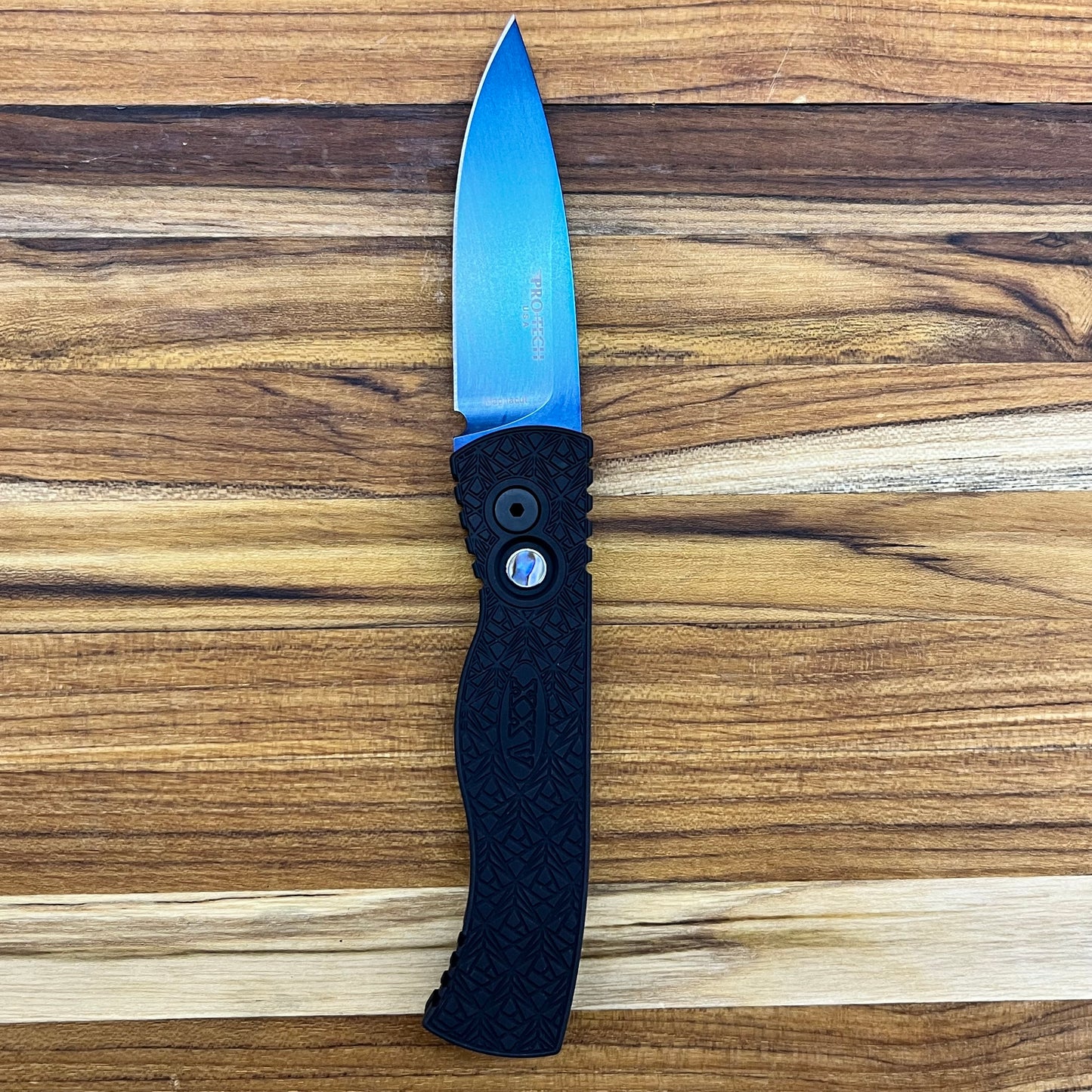 Pro-Tech TR-2 Nexus 3" Auto w/ Sapphire Blue Blade & Black Textured Handle