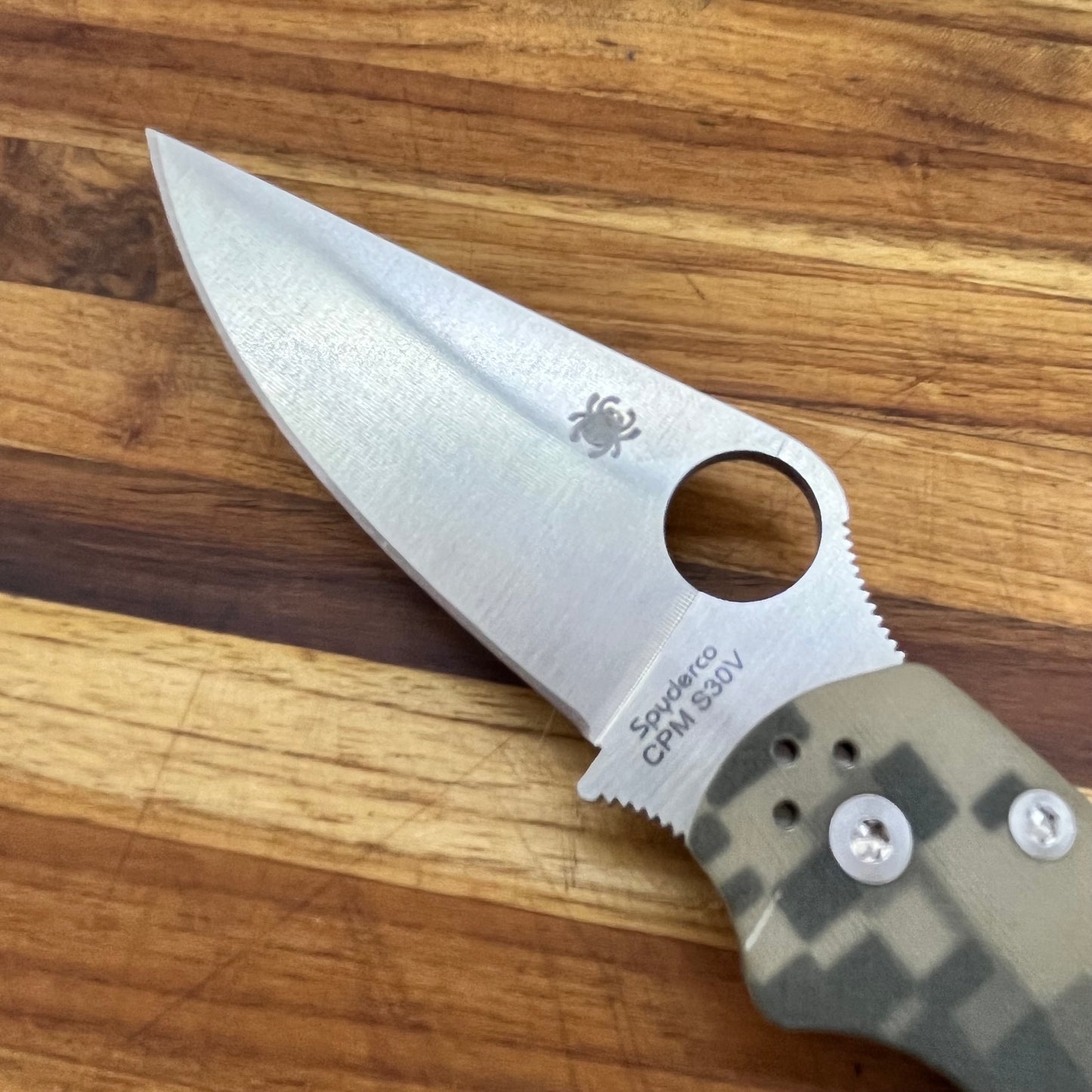 Spyderco Para Military 2 Camo G10 Folder
