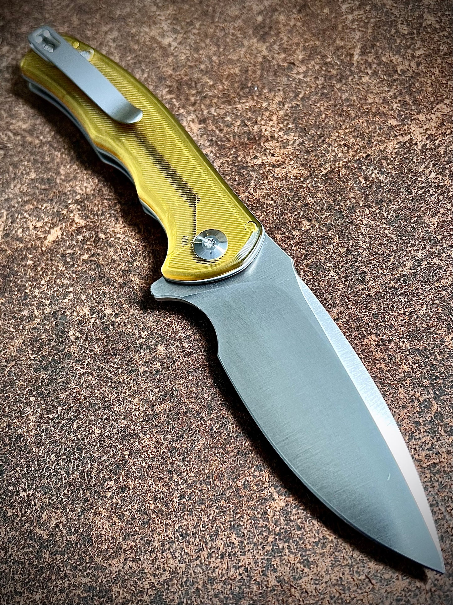Civivi C18026C-4 Mini Praxis Ultem Handle 2.98" D2 Flipper Knife