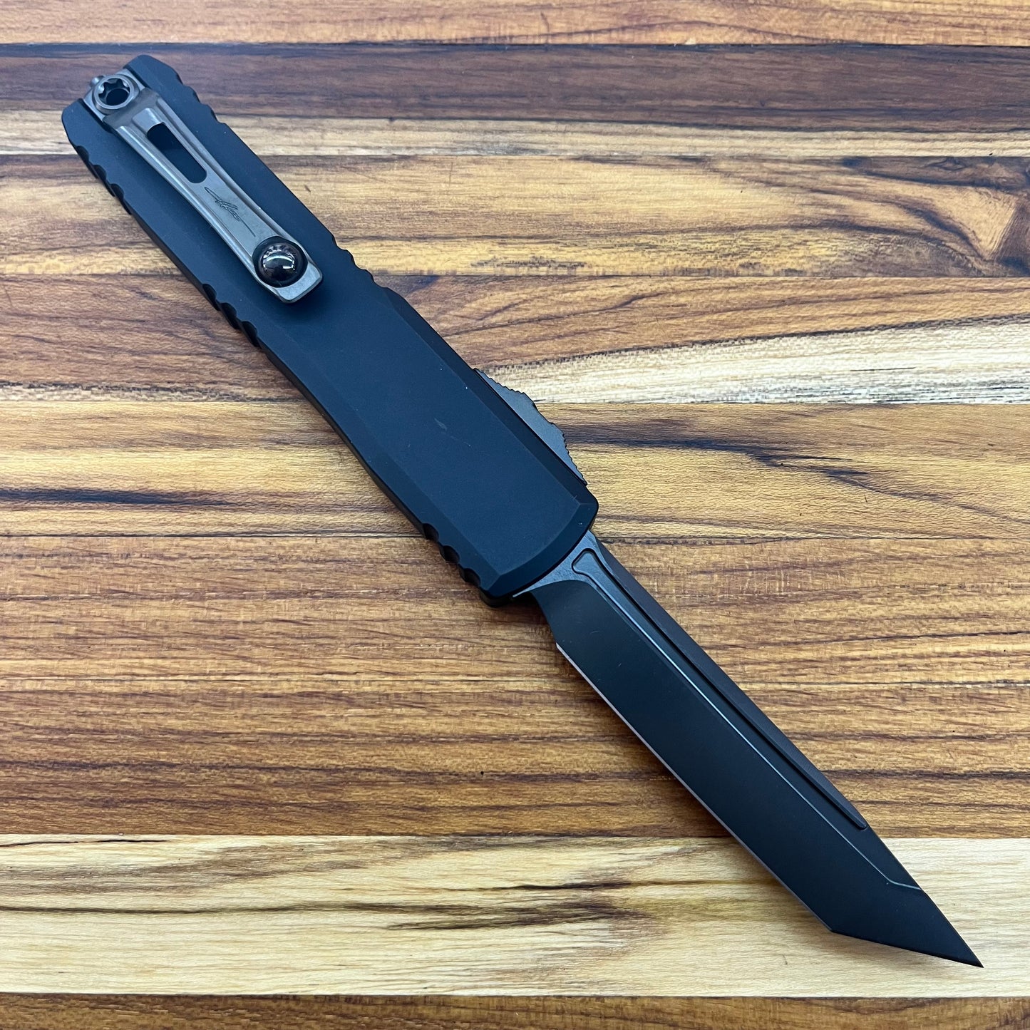 Microtech Ultratech Gen III ZBP T/E 3.5" Shadow DLC OTF w/ Black Aluminum Handle