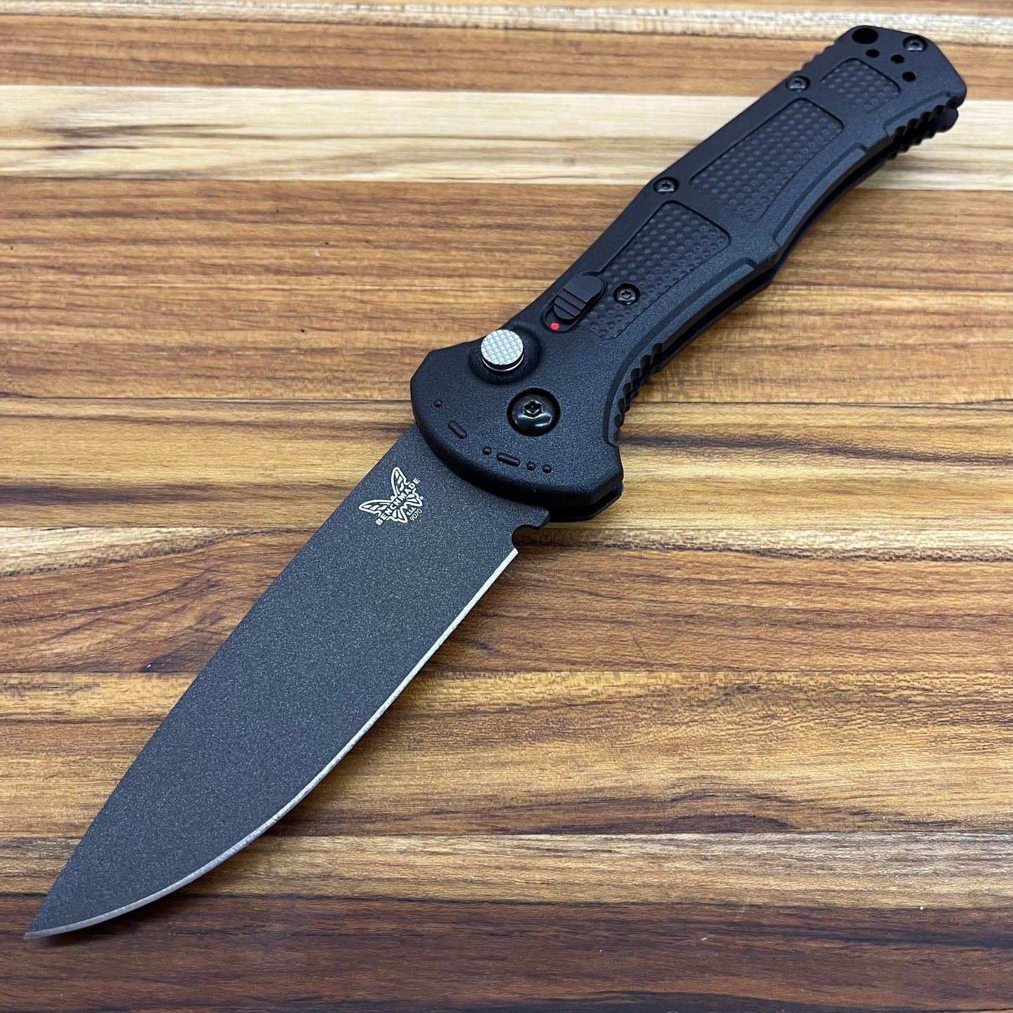 Benchmade Claymore 3.5" Auto w/ Black Grivory Handle
