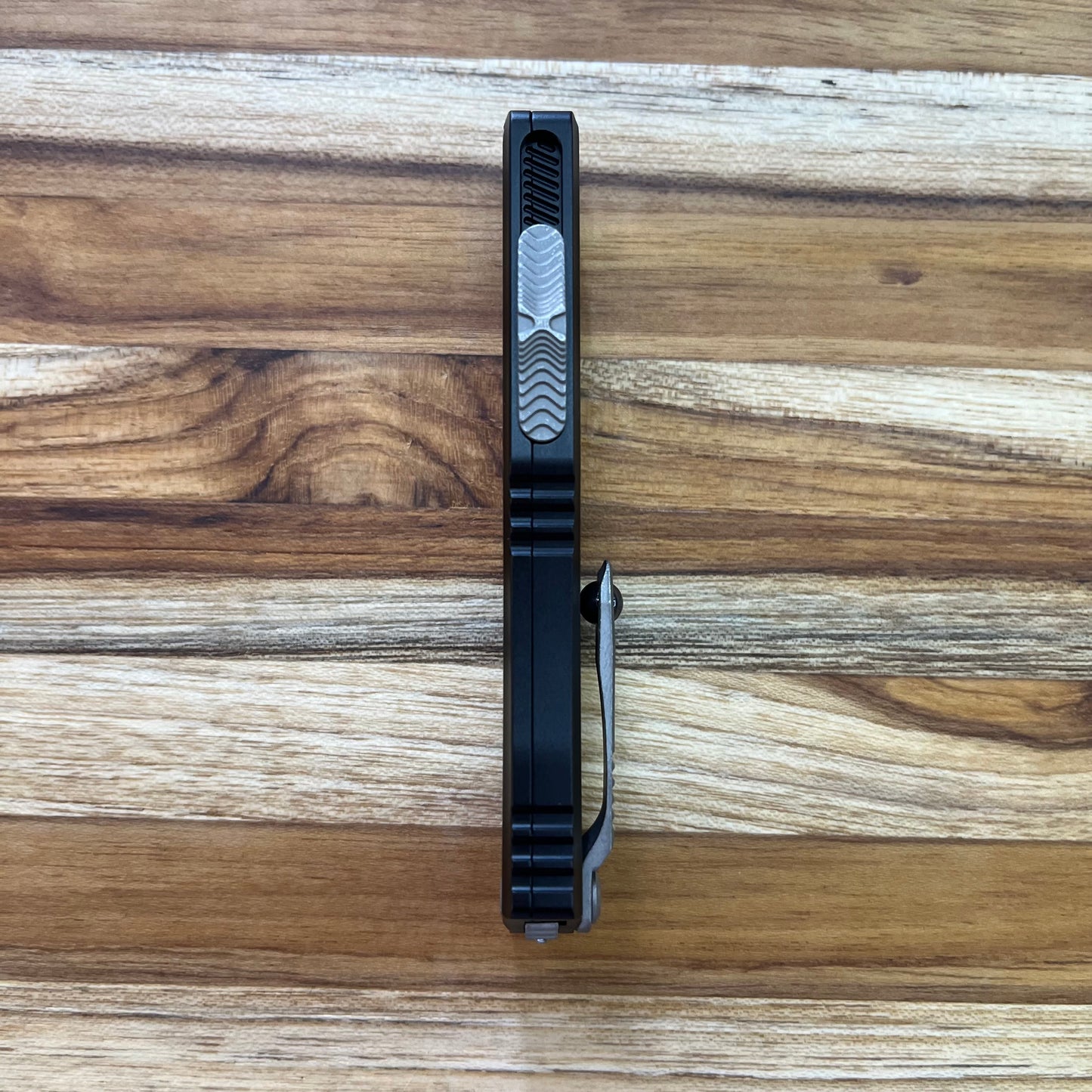 Microtech Hera II Mini D/E Bayonet 3" Apocalyptic OTF Auto w/ Black Handle