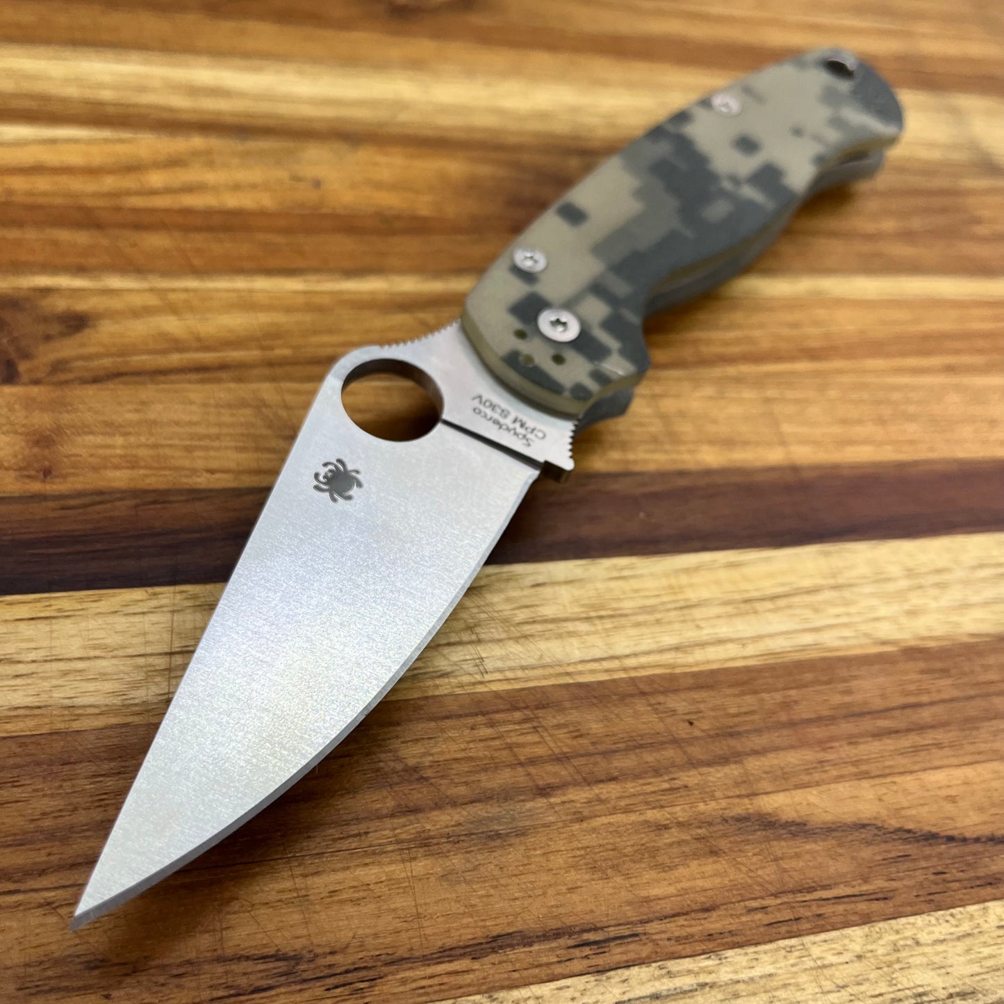 Spyderco Para Military 2 Camo G10 Folder