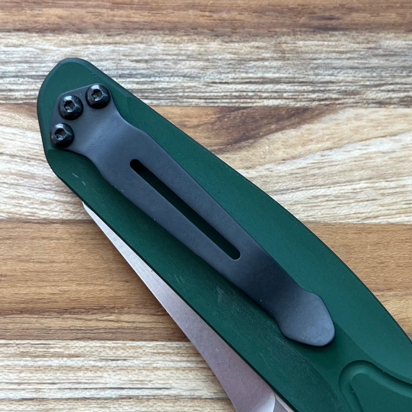Benchmade Osborne 3.5" Auto w/ Green Aluminum Handle