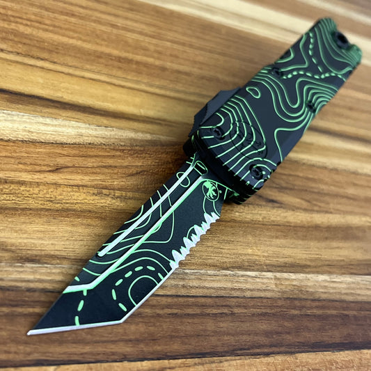 Microtech Signature Series UTX-85 Gen IV T/E 3" P/S OTF w/ Topographic Black/Green Camo Aluminum Handle