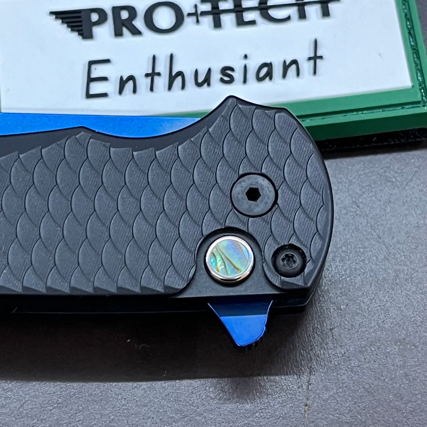 Pro-Tech Malibu Custom Ltd. 3.25" Flipper w/ Sapphire Blue 20CV & Black Aluminum Dragon Scale
