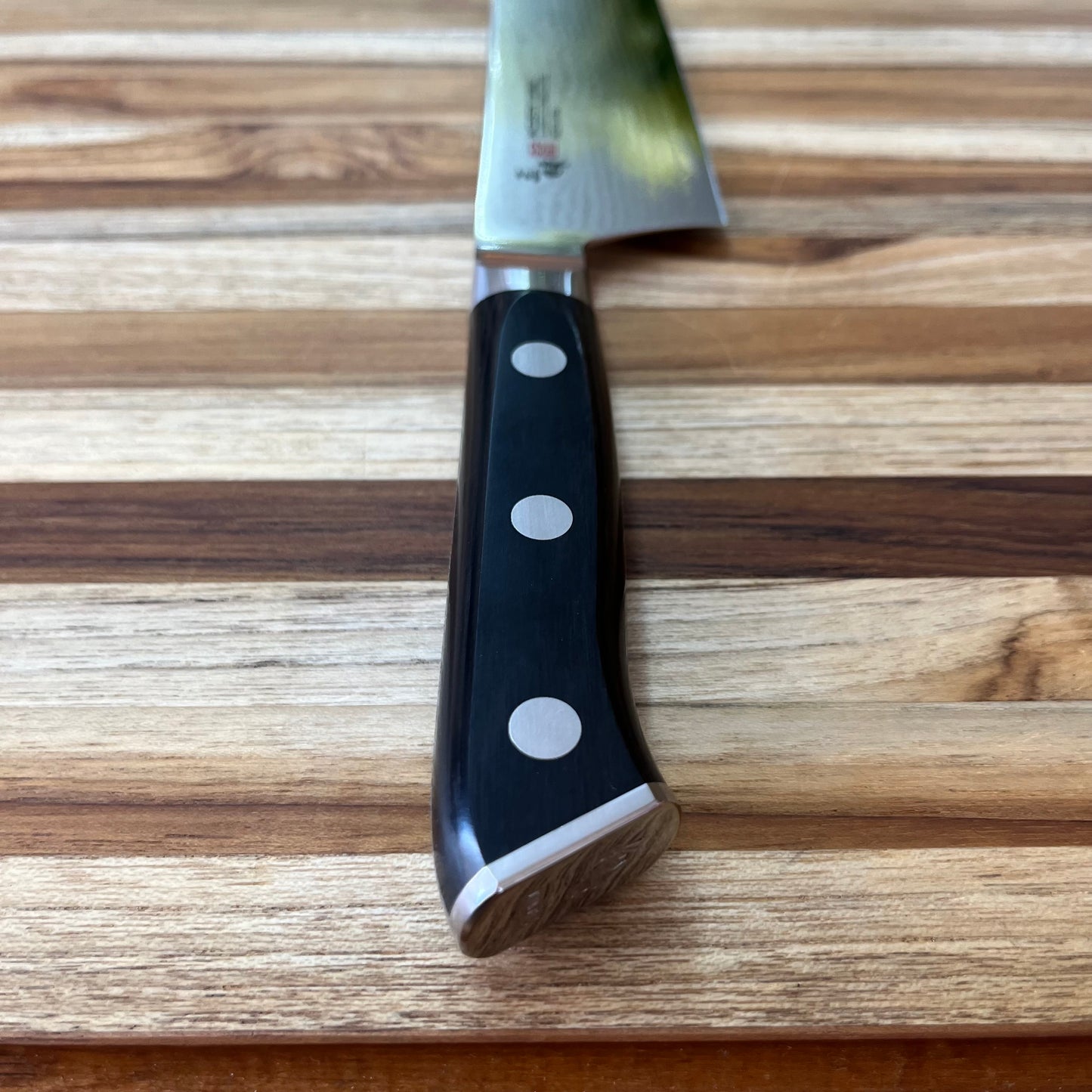 Mcusta Zanmai Classic Damascus Pakka 180mm (7") Santoku