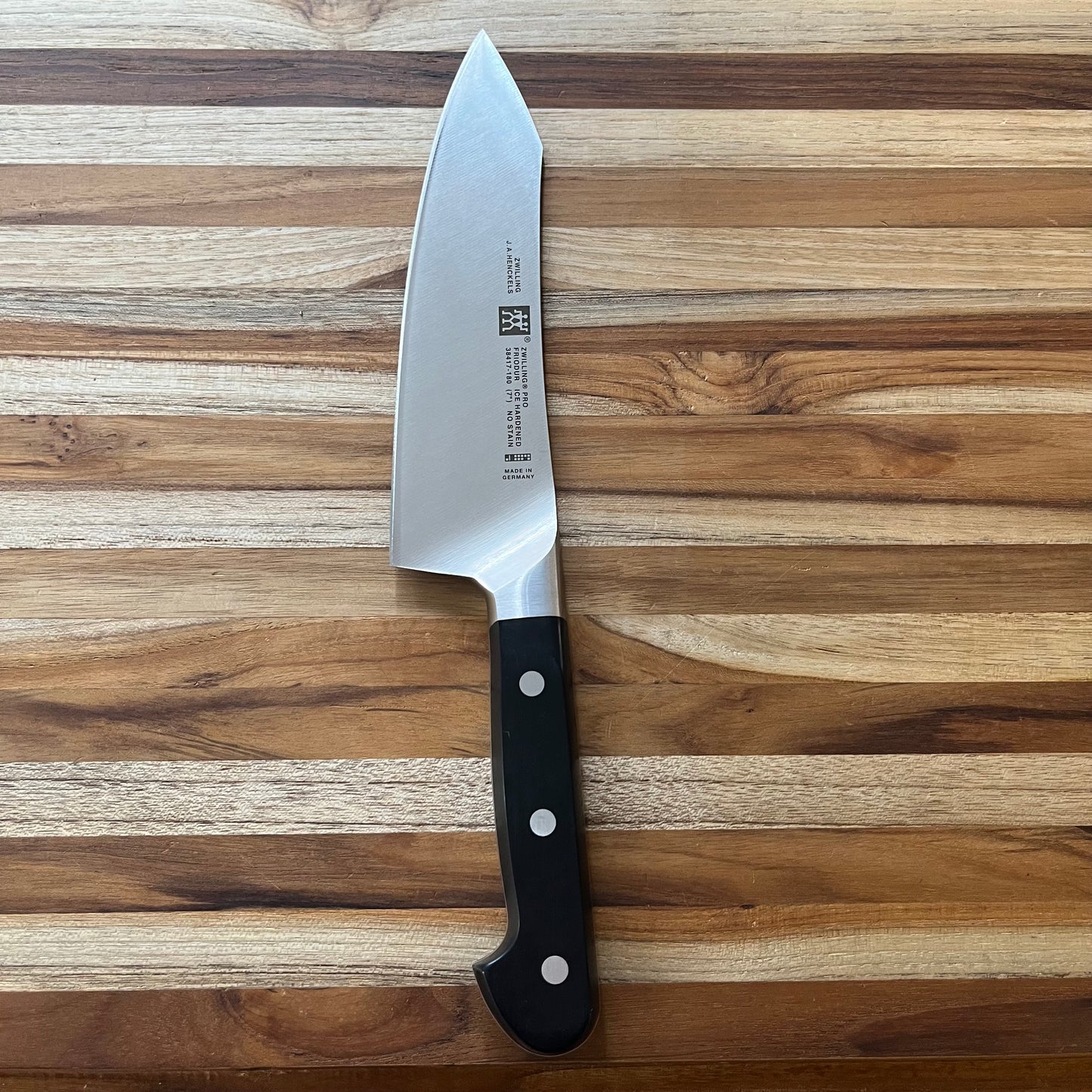 Zwilling Pro 7" Rocking Santoku