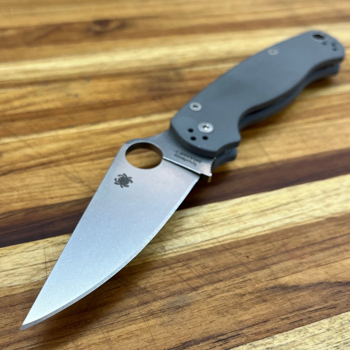 Spyderco Para Military 2 Maxamet Dark Grey G10 Folder