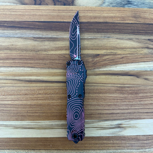 Microtech Signature Series UTX-85 Gen IV S/E 3" OTF w/ Topographic Black/Pink Camo Aluminum Handle