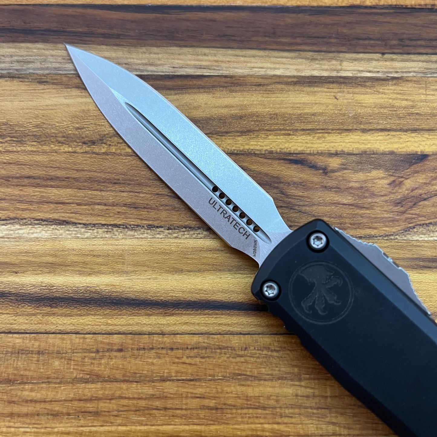 Microtech Ultratech Gen III ZBP D/E 3.5" OTF w/ Black Aluminum Handle