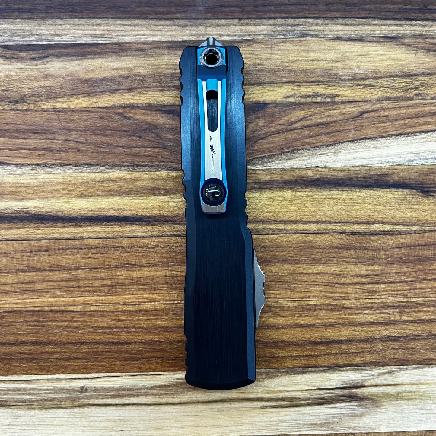 Microtech Ultratech Gen III Hellhound 4" OTF Marfione Select Blued Baker Forge Coppermai Damascus w/ Blue Titanium Accent