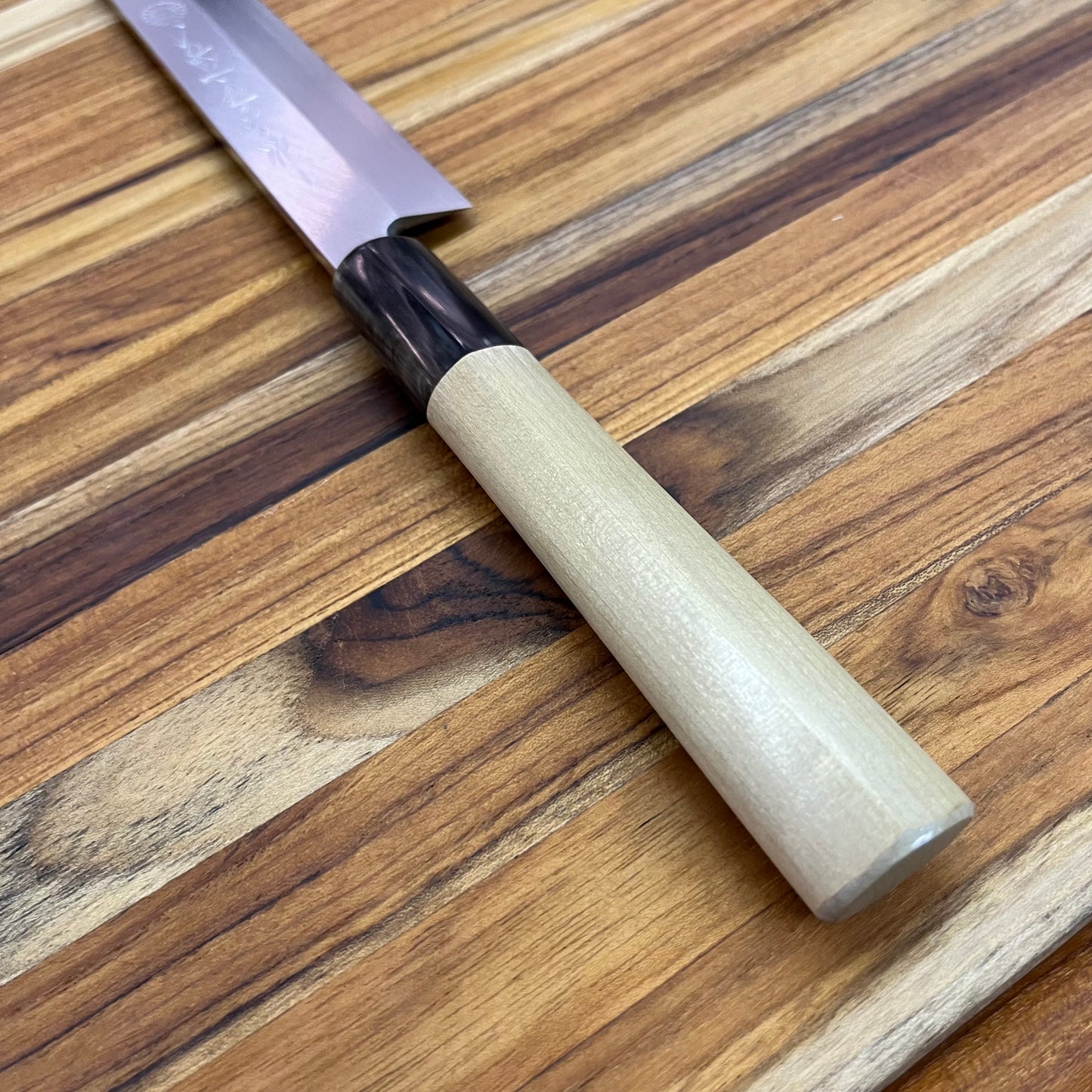 Kikuichi Elite Warikomi Gold 240mm (9.5" ) Yanagi w/ Saya