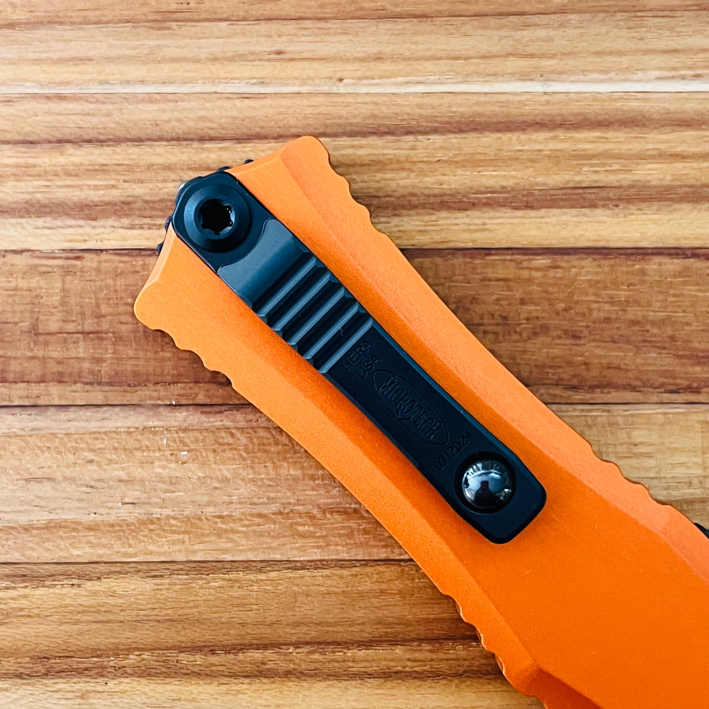 Microtech Mini Hera II 30th Anniversary D/E 3" OTF w/ Orange Aluminum Handle