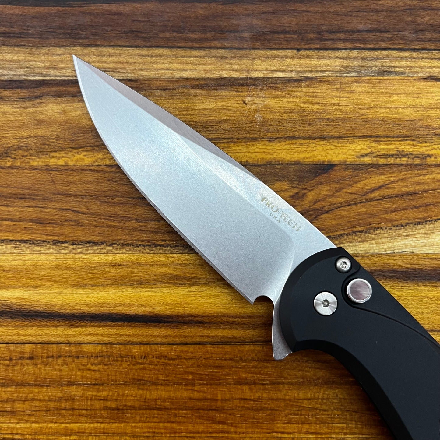 Pro-Tech *Limited Edition* Cambria Flipper 3.5" Folding Knife w/ Black Lip Pearl on Black Aluminum & TechnoCarbo Red Inlay
