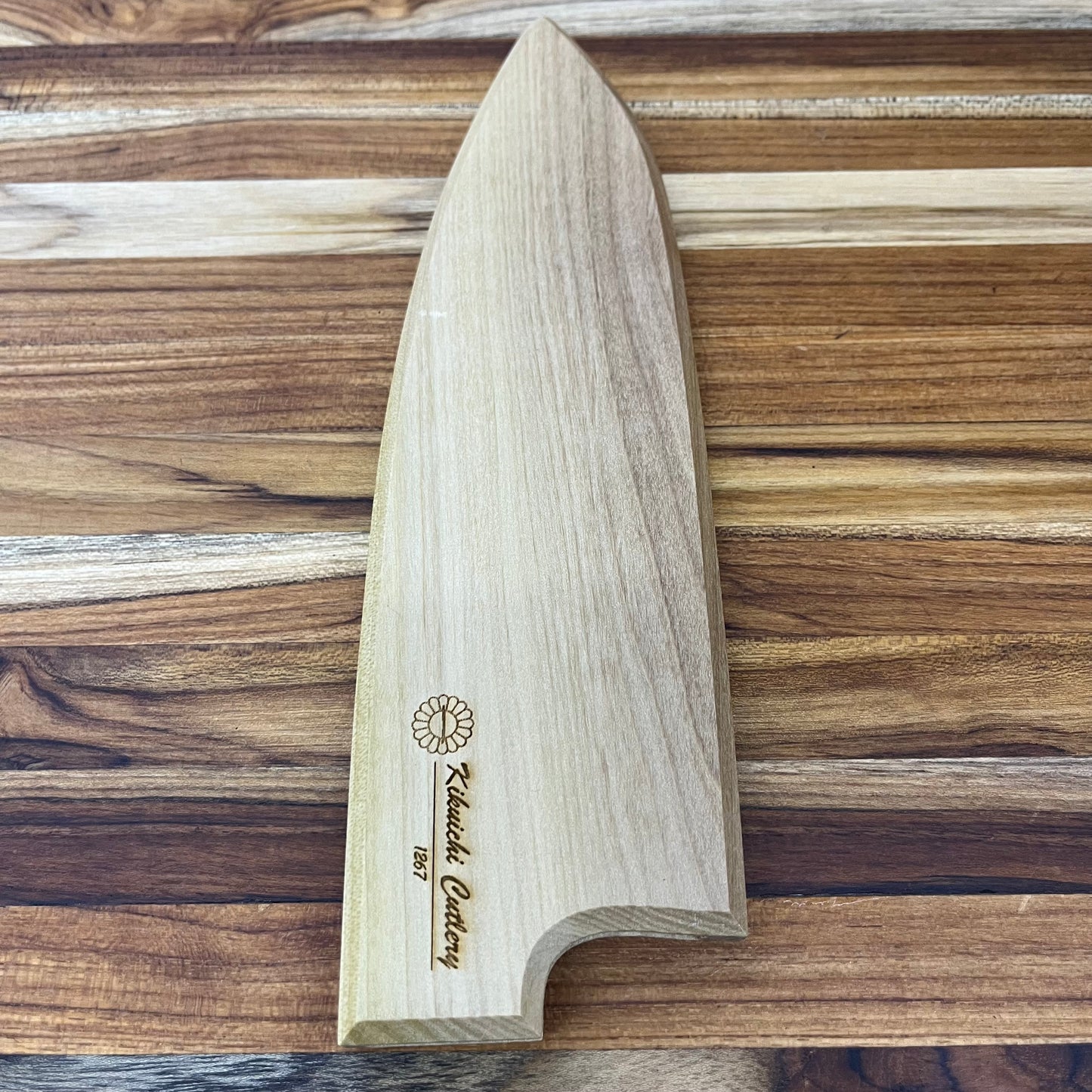 Kikuichi Magnetic Saya 180mm (7") Santoku w/ Poplar Wood