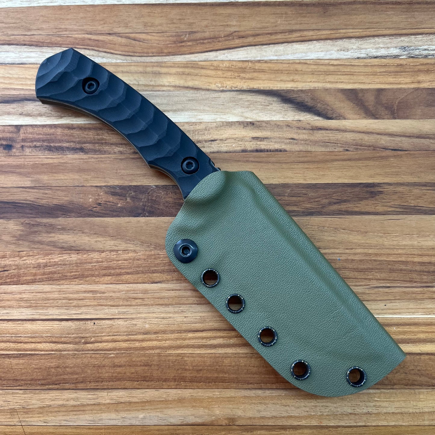 Toor Frontline 4" Bomber Black Brauler w/ Sheath
