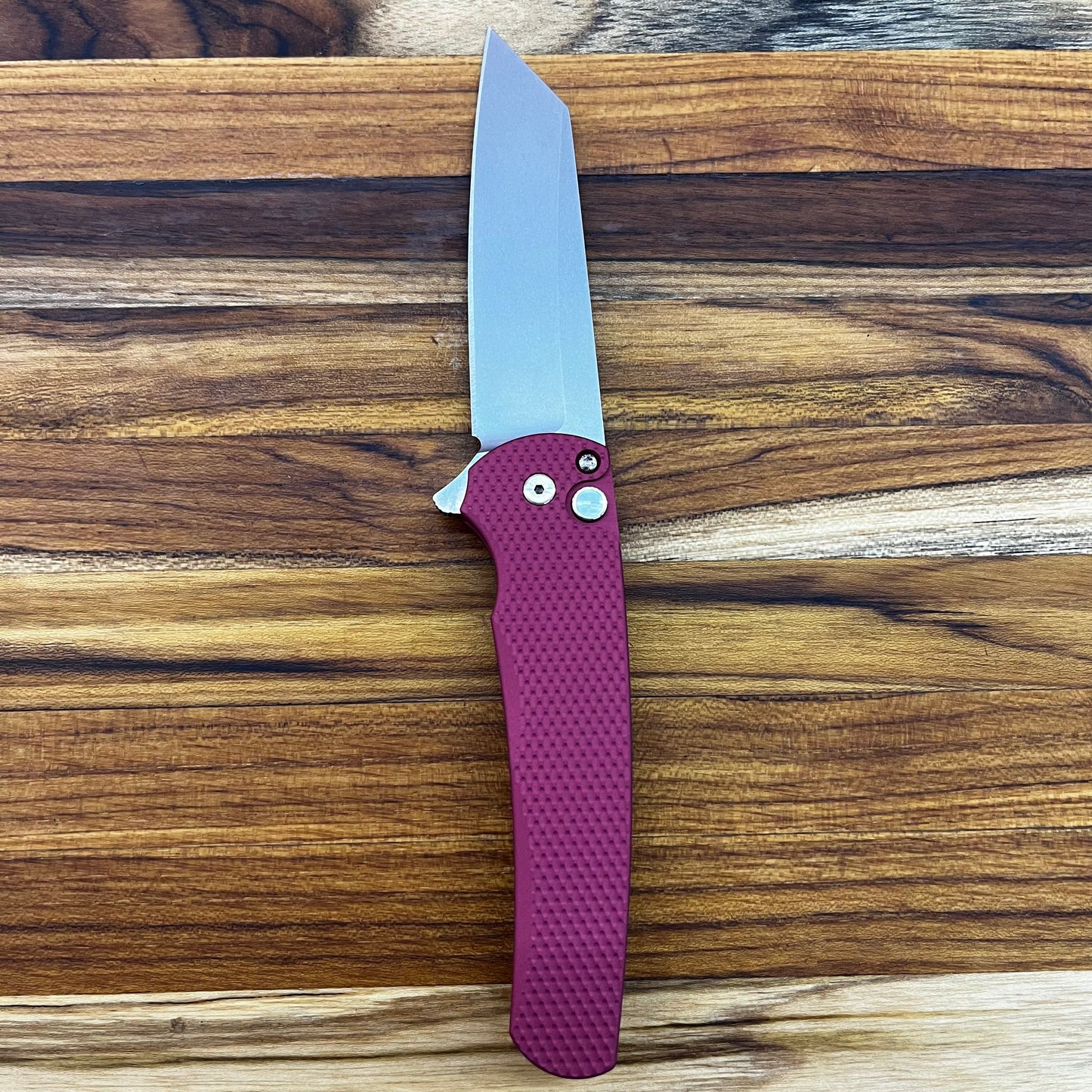 Pro-Tech *Limited Edition* Malibu 3.25" Flipping Knife w/ Pearl Button & Red Textured Aluminum Handle