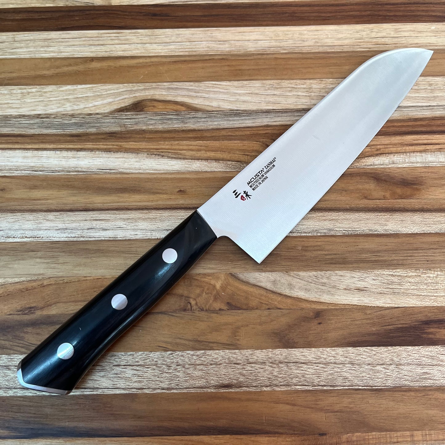 Mcusta Zanmai Modern Molybdenum 180mm (7") Santoku