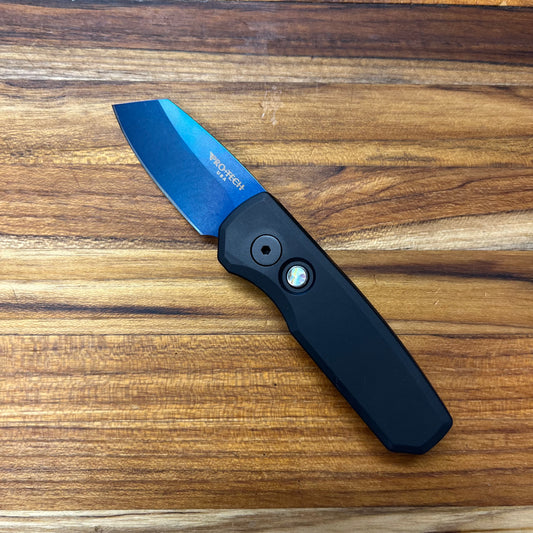 Pro-Tech Runt 5 2" w/ Sapphire Blade & Black Aluminum Handle