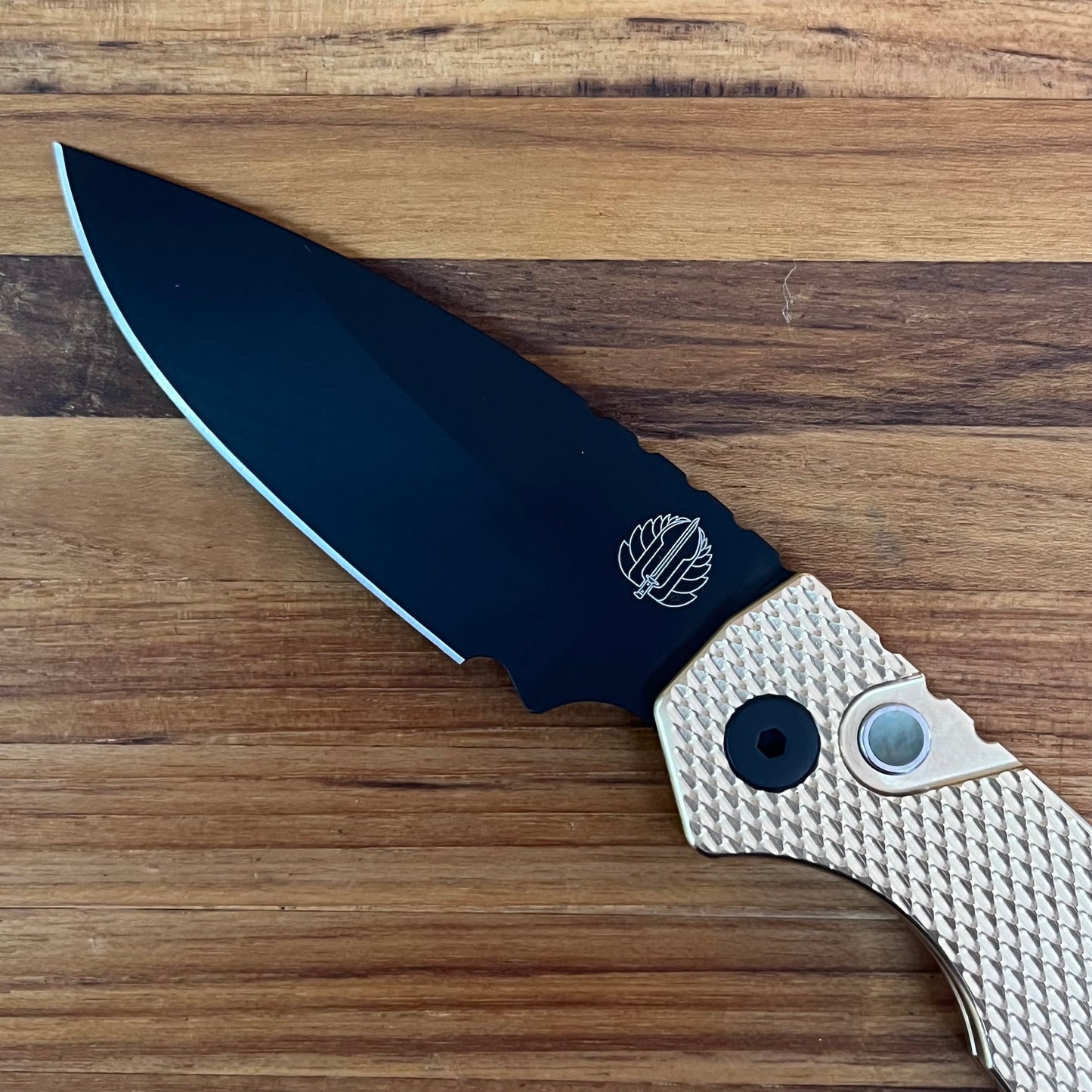 Pro-Tech Strider PT+ 2.5" Auto w/ Textured AlBronze Handle