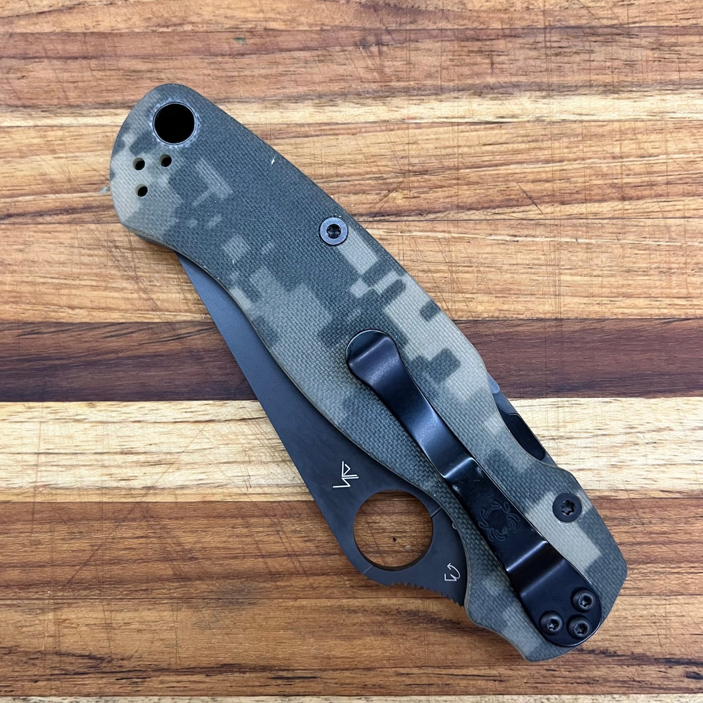 Spyderco Para Military 2 Black Blade Camo G10 Folder