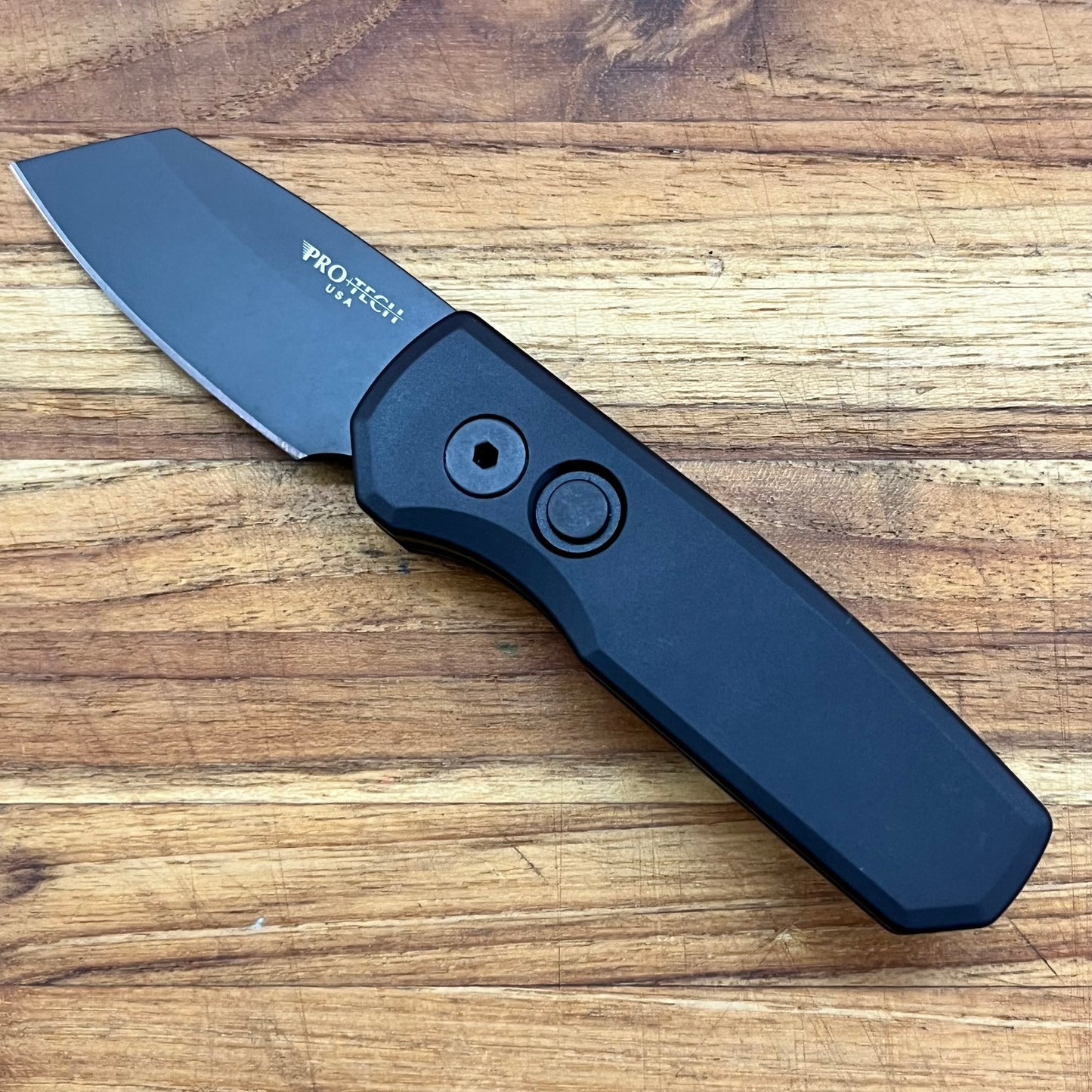 Pro-Tech Runt 5 2" All Black Auto w/ 20CV & Aluminum Handle