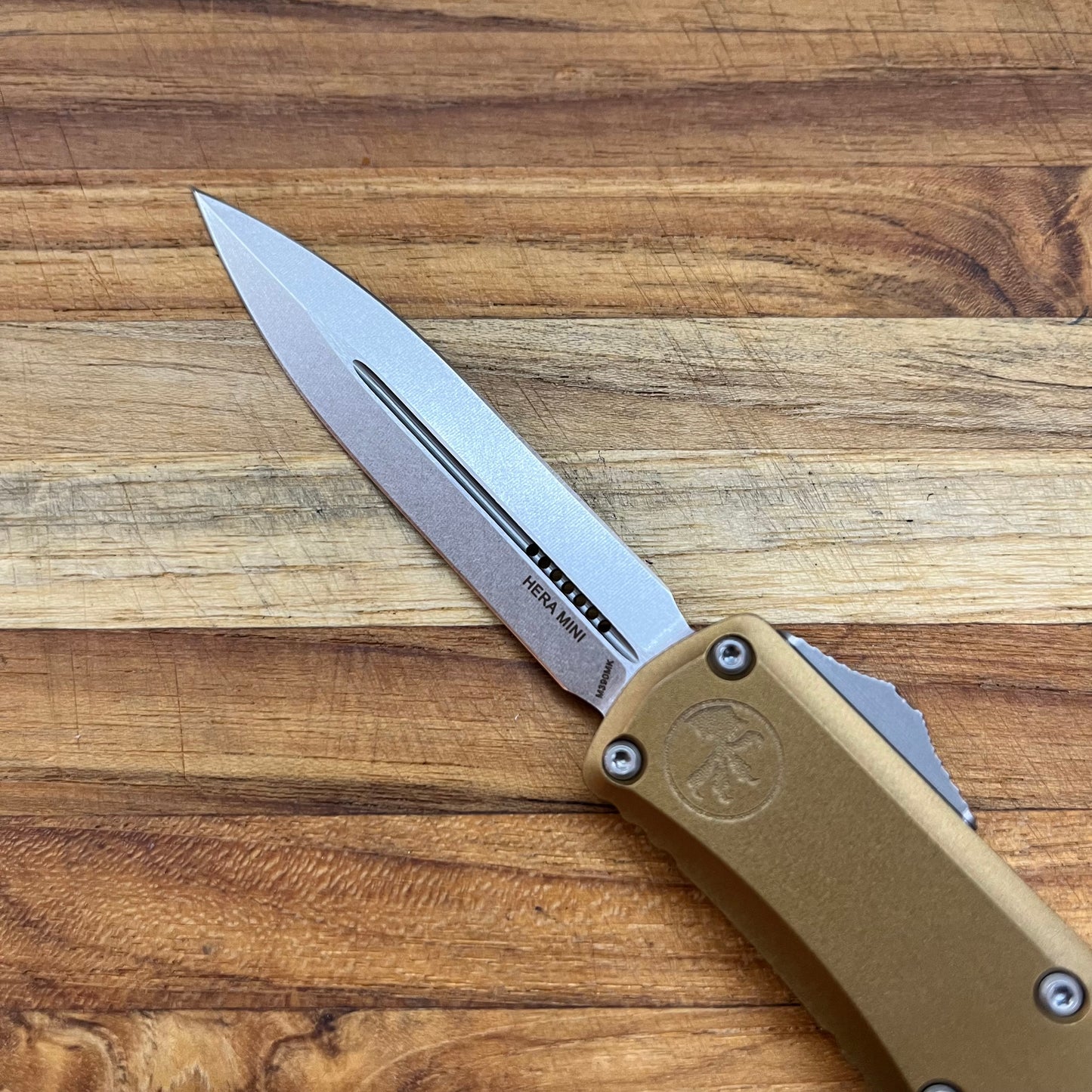 Microtech Hera II Mini D/E 3" OTF w/ Tan Aluminum Handle