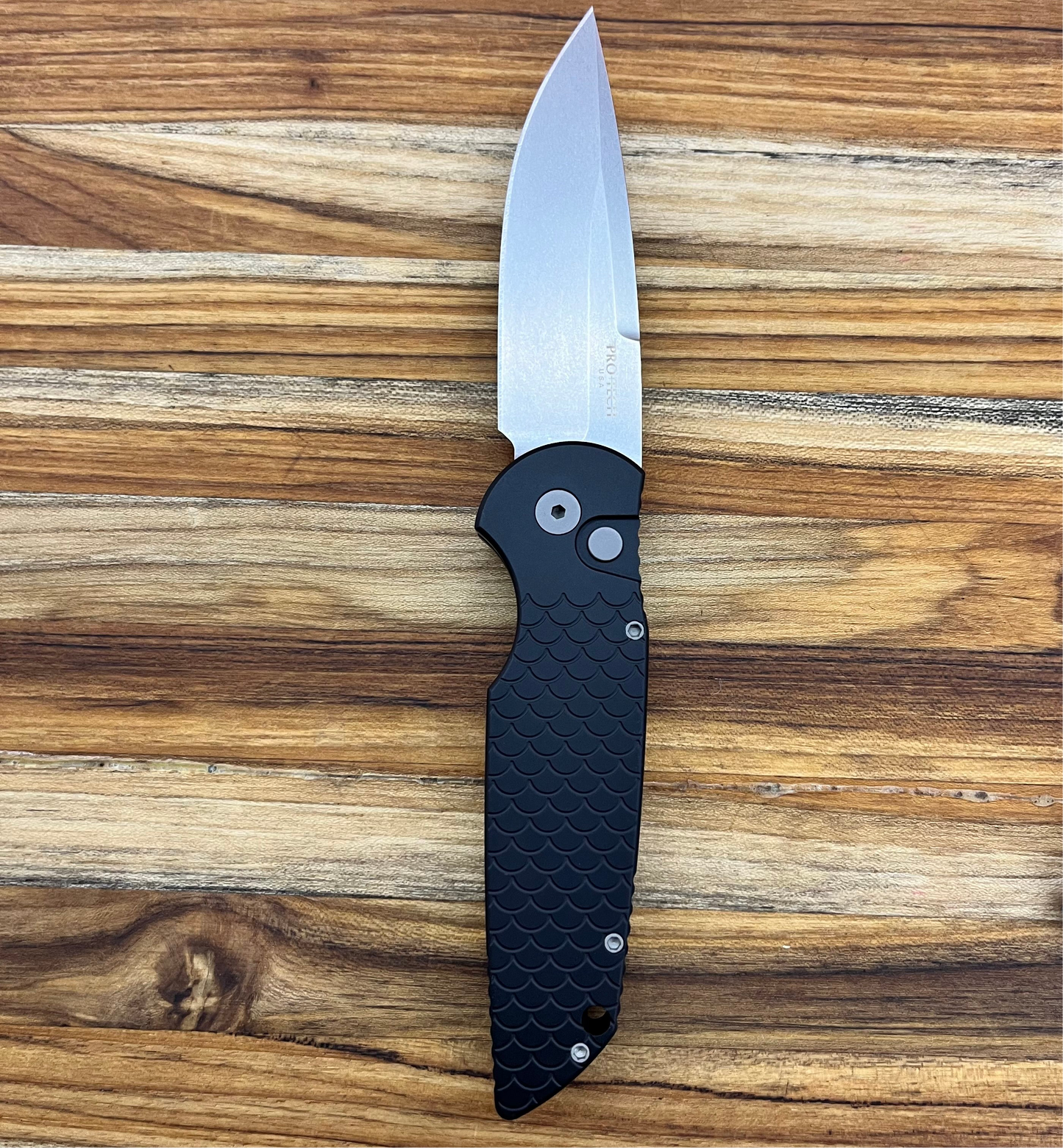Pro-Tech TR-3 3.5" Auto w/ MagnaCut & Black Fishscale Aluminum Handle