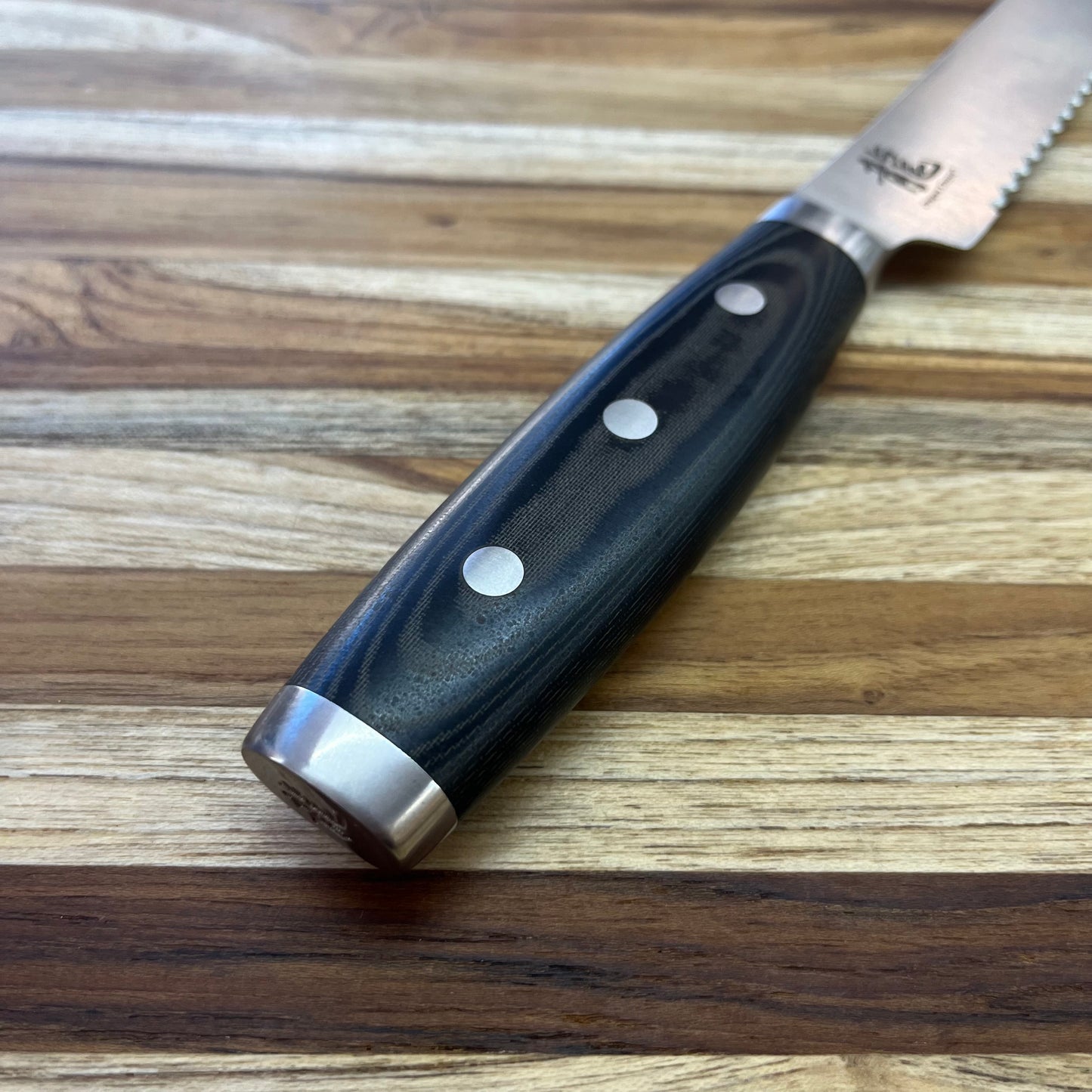 Perfect Edge Cutlery Dragon Classic 9" Bread Knife