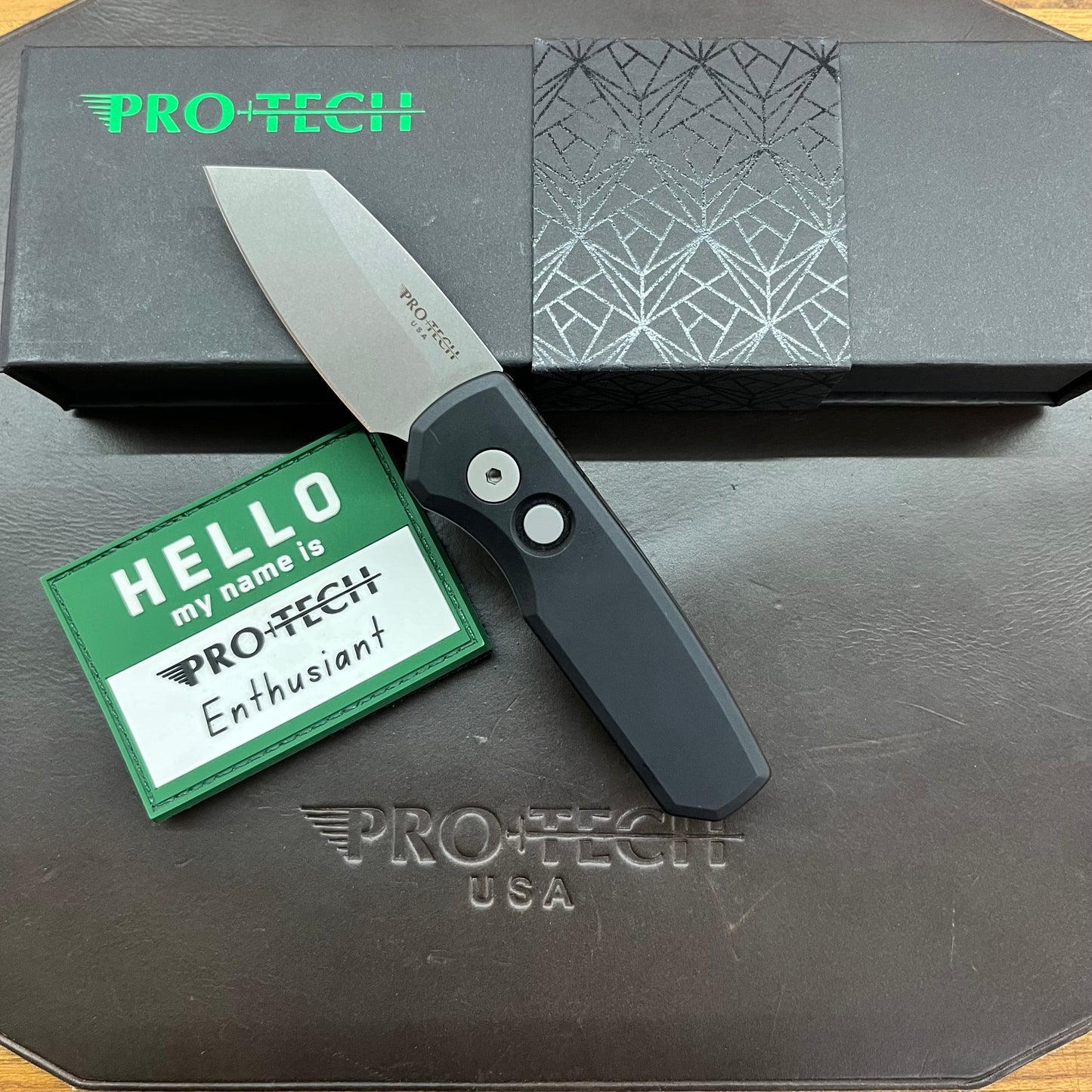 Pro-Tech Runt 5 2" Auto w/ Black Aluminum Handle