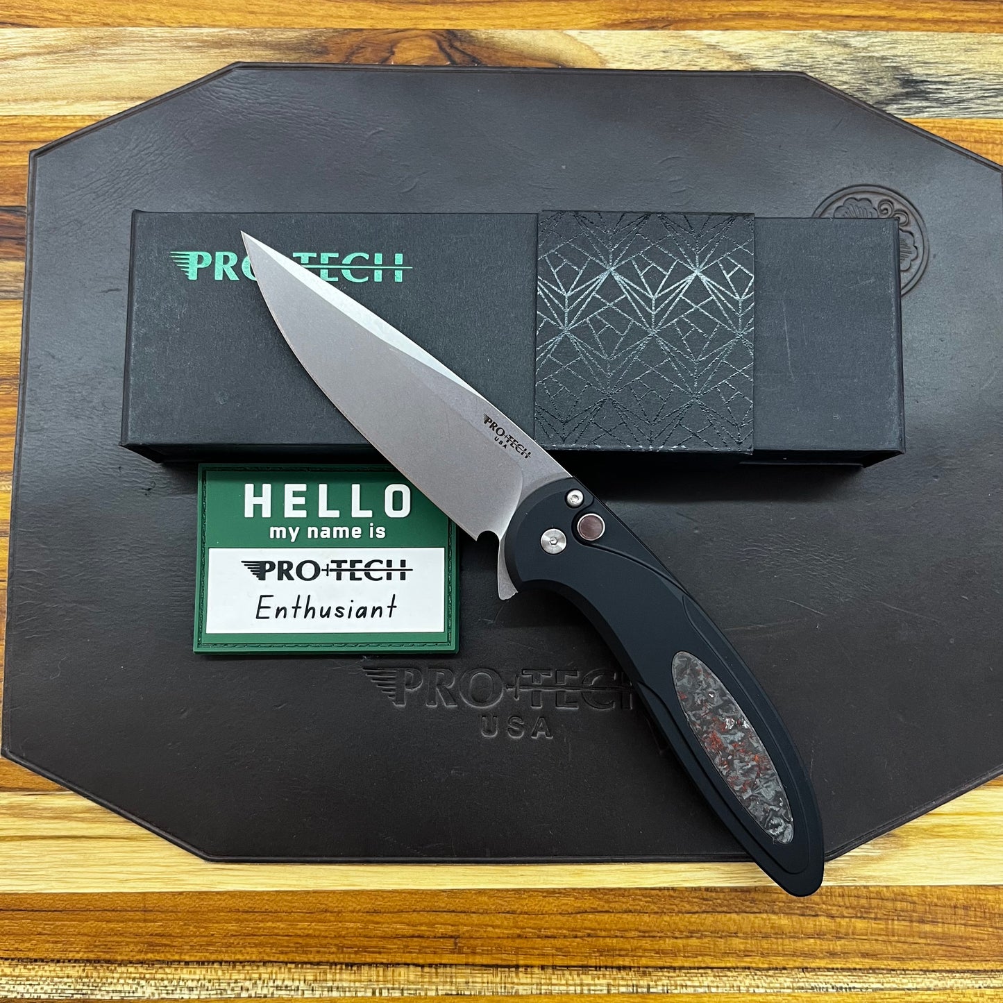 Pro-Tech *Limited Edition* Cambria Flipper 3.5" Folding Knife w/ Black Lip Pearl on Black Aluminum & TechnoCarbo Red Inlay